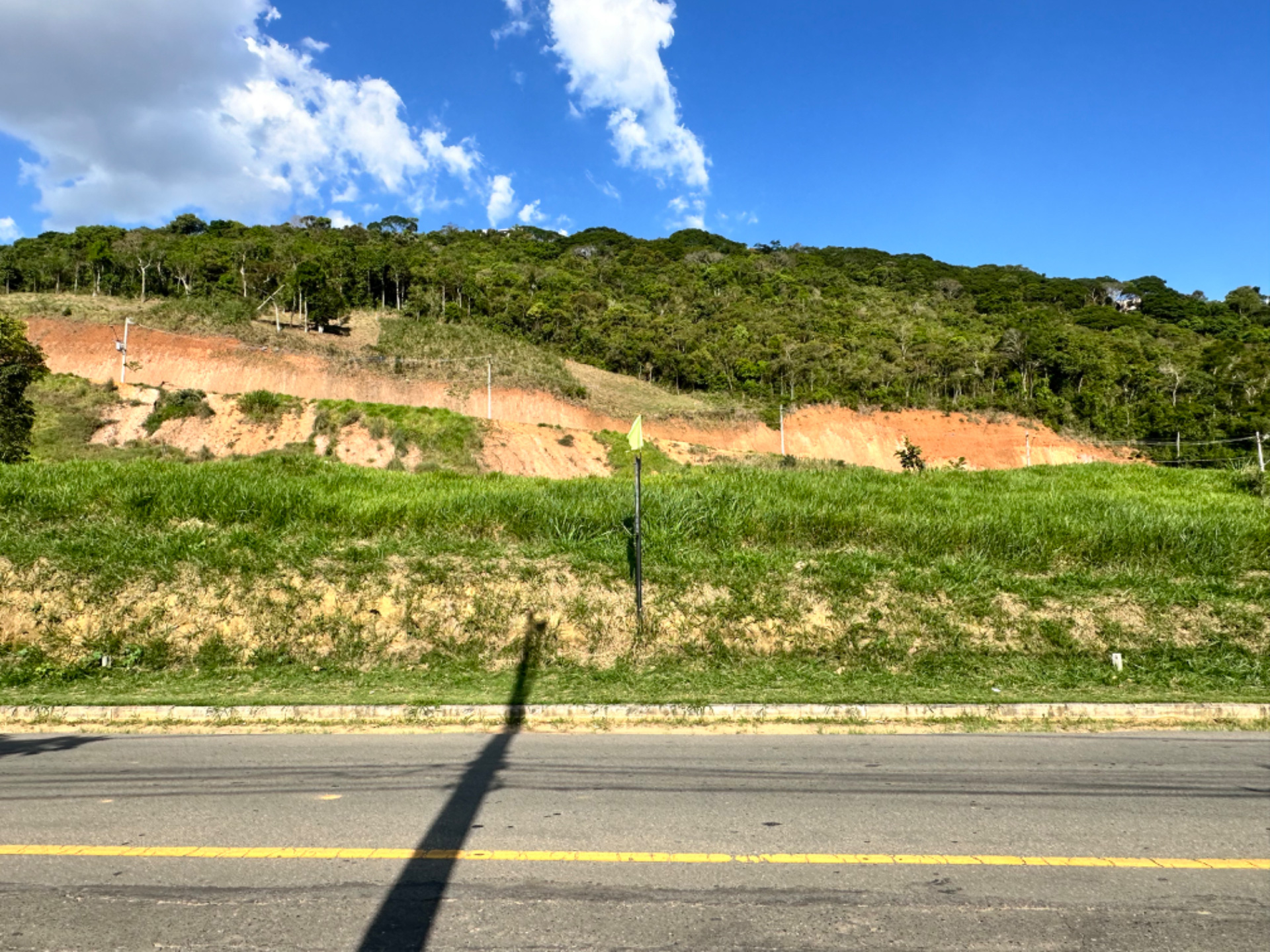 São Pedro. Terreno na rua principal. Marilândia. Comércio/moradia., foto 1