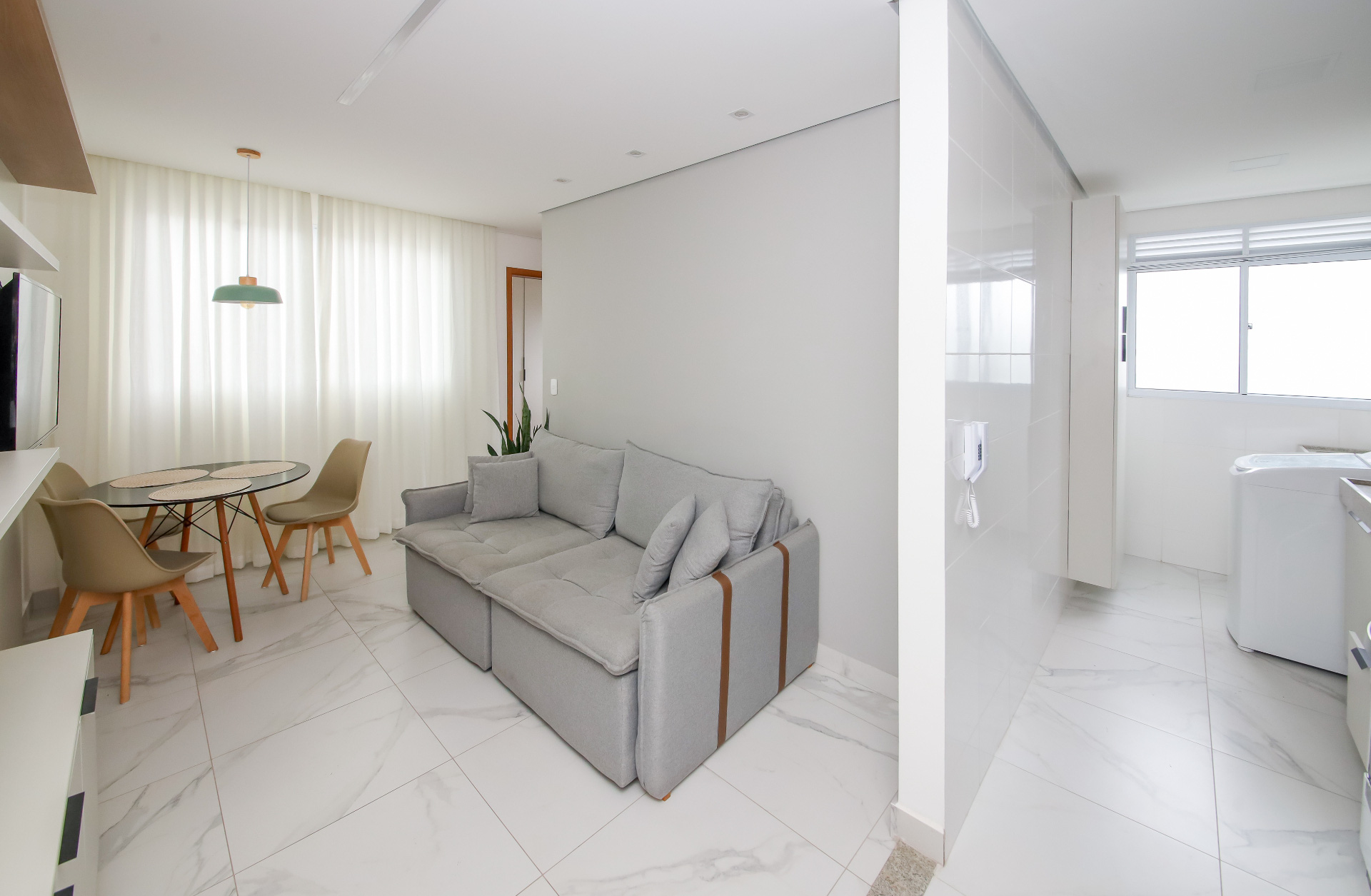 Apto novo, 43m². Reformado e mobiliado, foto 2