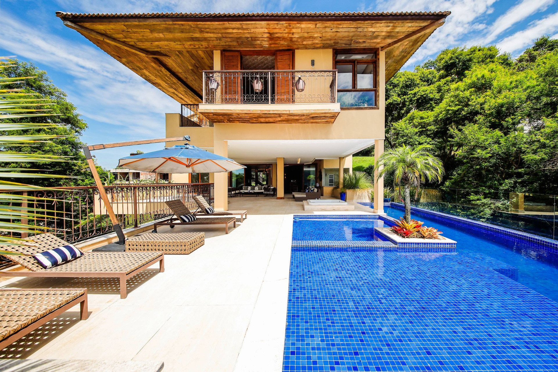 Novo Horizonte: Casa com 5 suítes, privacidade e muito lazer, foto 21