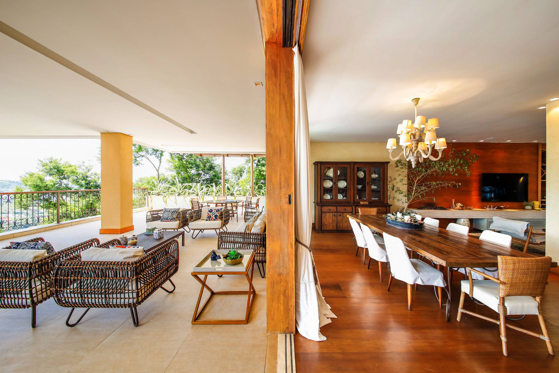 Novo Horizonte: Casa com 5 suítes, privacidade e muito lazer, foto 13