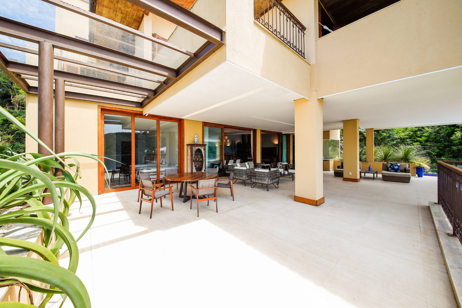 Novo Horizonte: Casa com 5 suítes, privacidade e muito lazer, foto 15