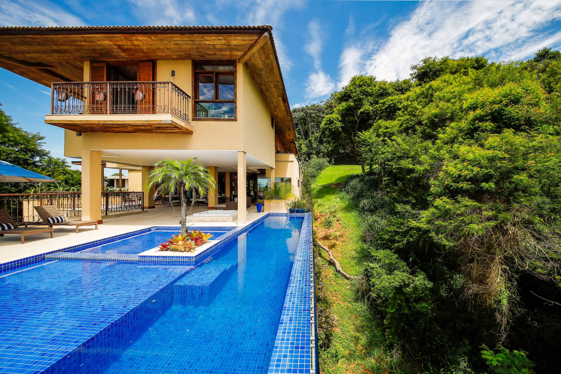 Novo Horizonte: Casa com 5 suítes, privacidade e muito lazer, foto 19