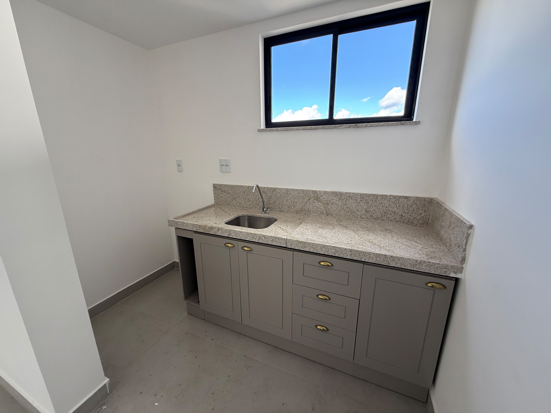 Studio compacto na avenida principal, São Pedro., foto 3