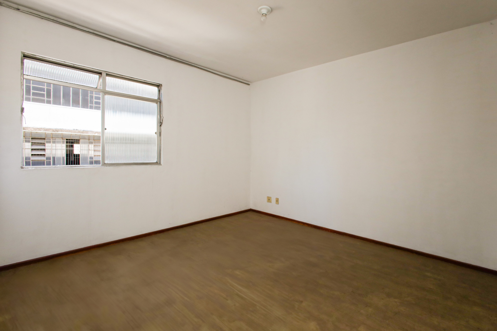 Apartamento 2 quartos, Centro. Bom espaço., foto 2