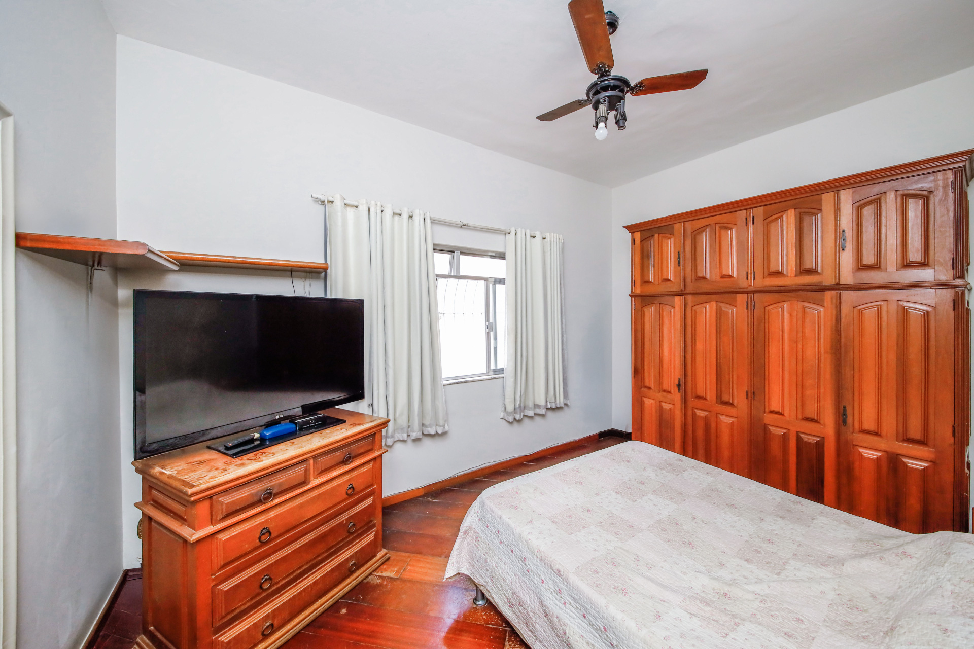 Casa no Centro. 4 quartos e bom espaço de jardim., foto 14