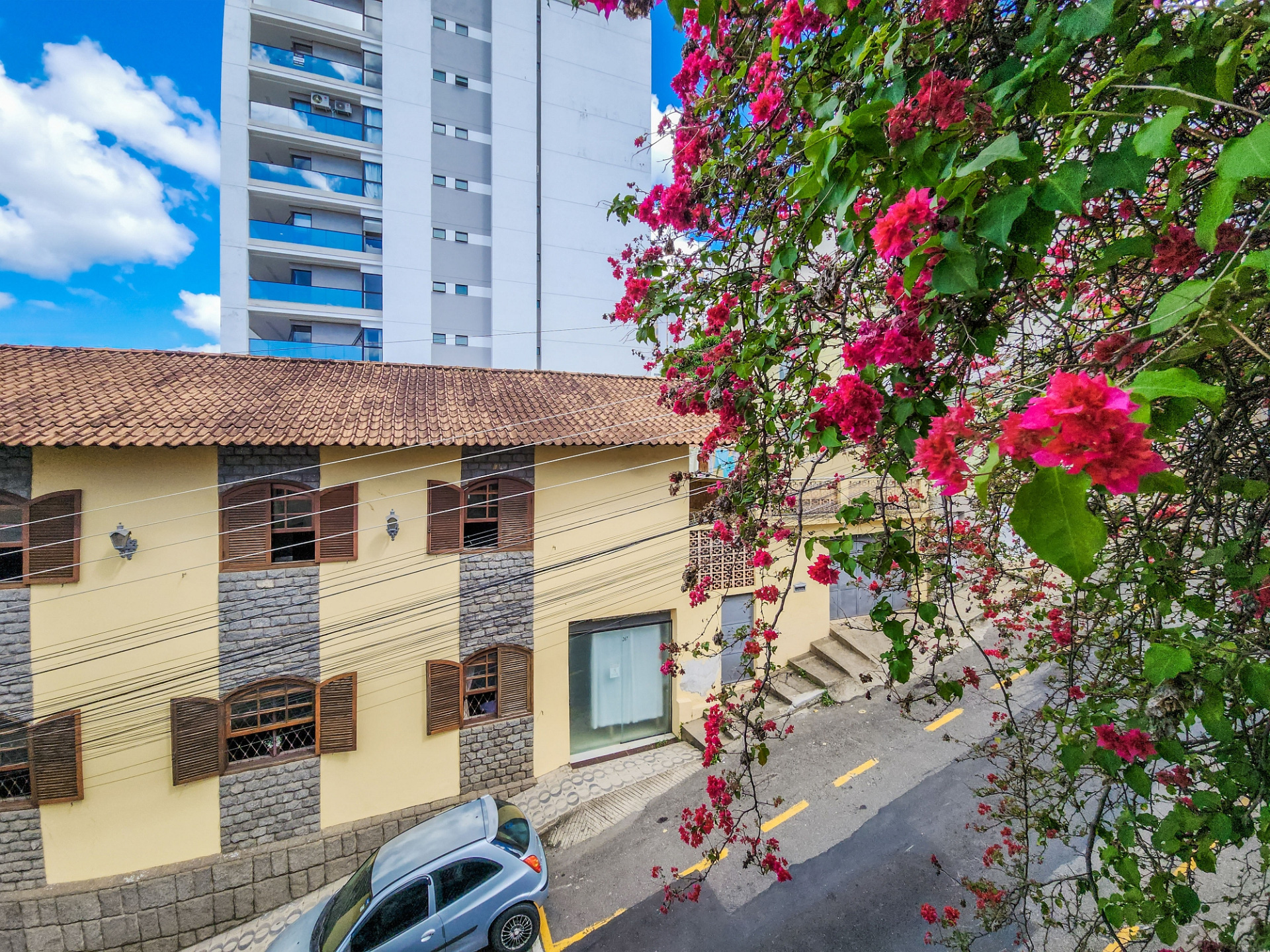 Casa no Centro. 4 quartos e bom espaço de jardim., foto 5