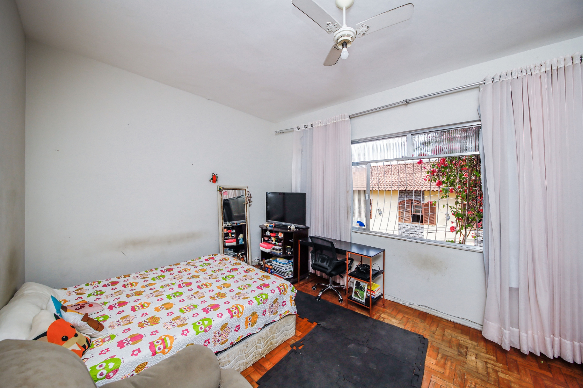 Casa no Centro. 4 quartos e bom espaço de jardim., foto 7