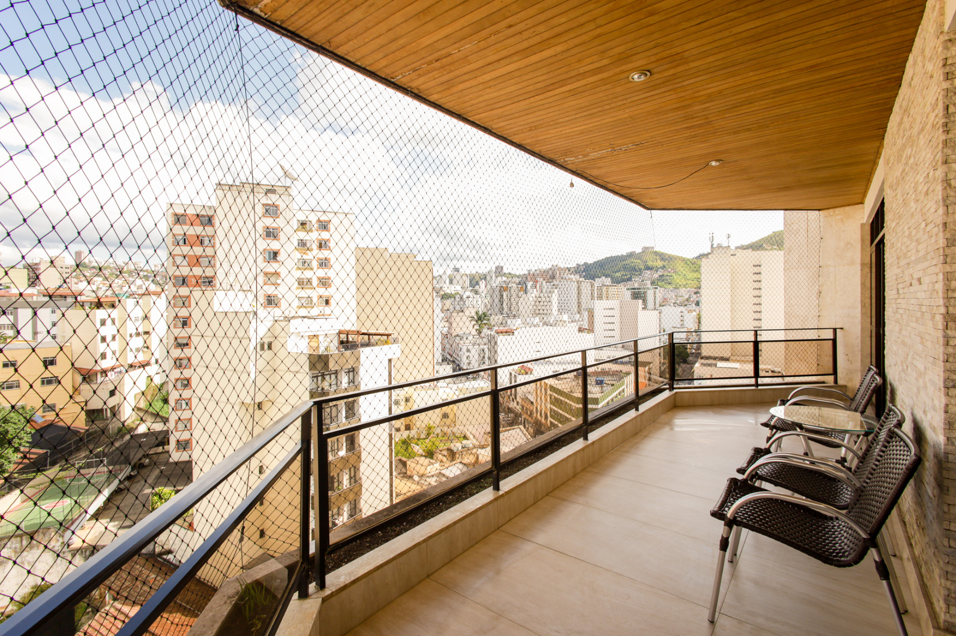 4 quartos, 2 suítes. Varanda e 2 vagas em São Mateus., foto 4
