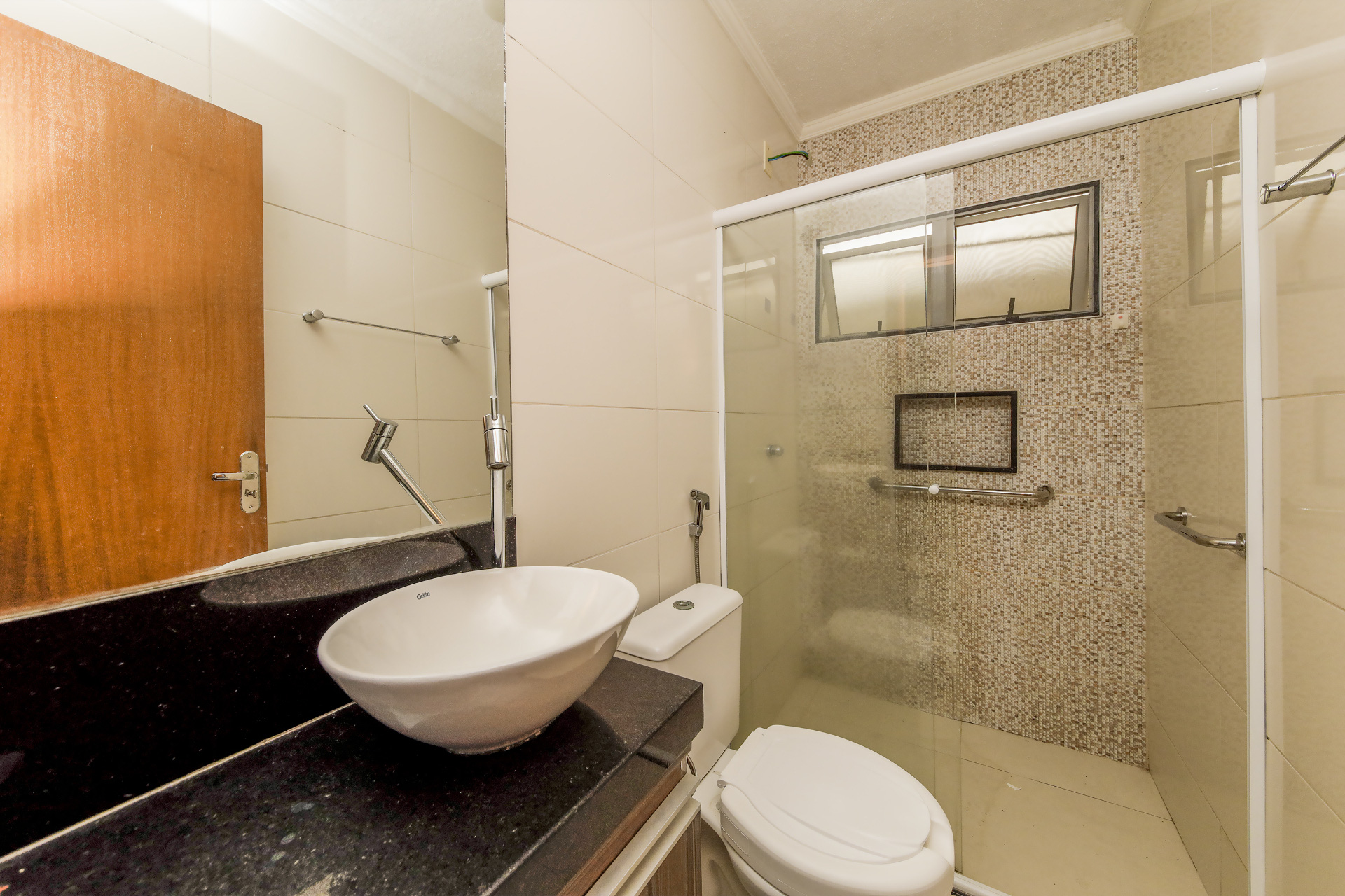 Casa reformada com móveis planejados e área externa para venda, foto 8