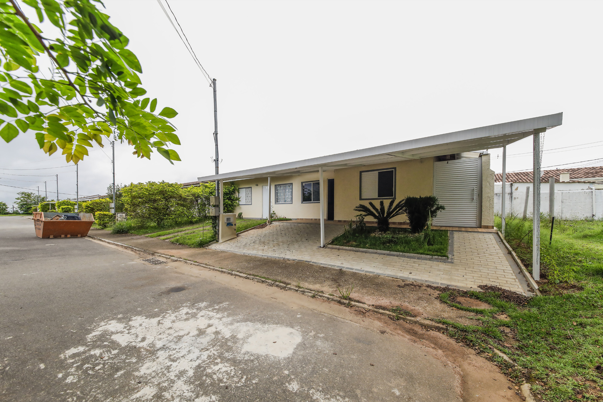 Casa reformada com móveis planejados e área externa para venda, foto 1