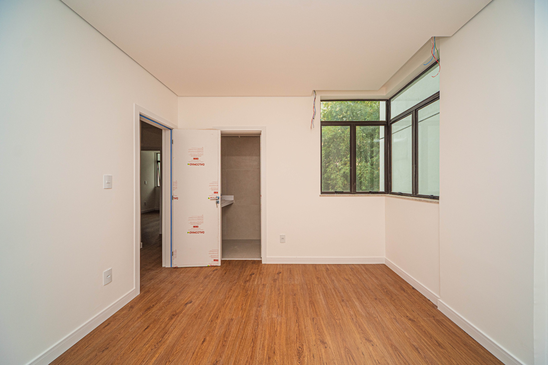 4 suítes e 3 vagas no Bom Pastor. 220m² de conforto., foto 12
