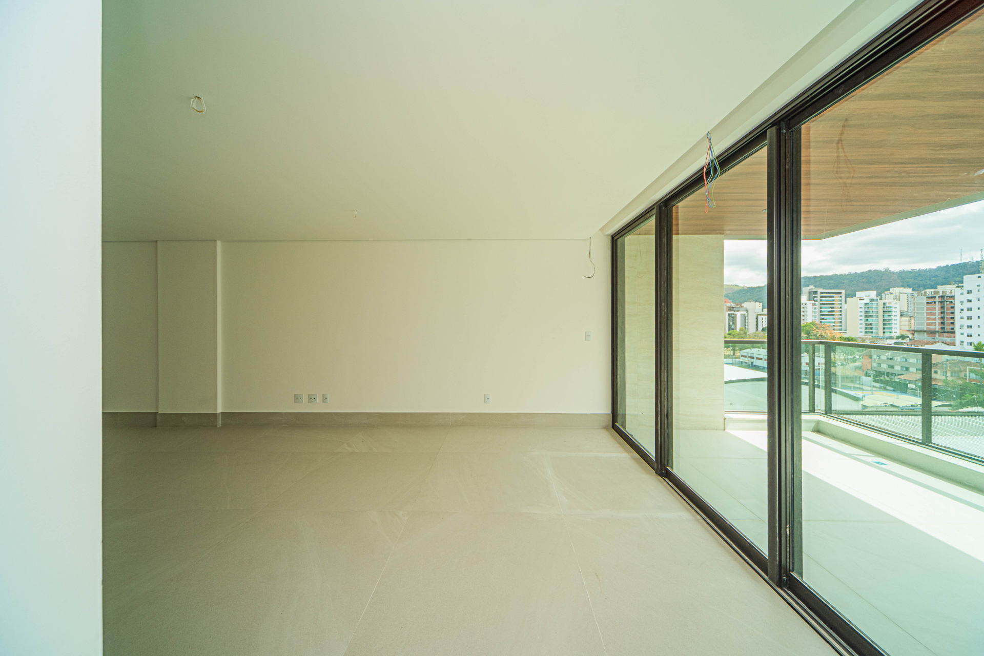 4 suítes e 3 vagas no Bom Pastor. 220m² de conforto., foto 2