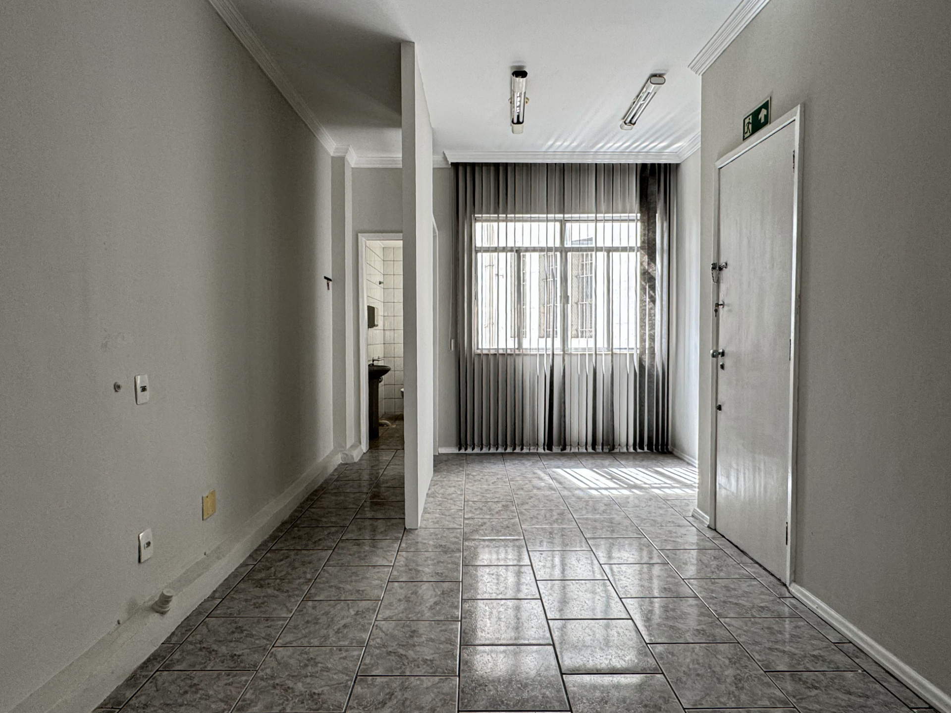 Centro: Sala 72m², luz natural para seu projeto, foto 6