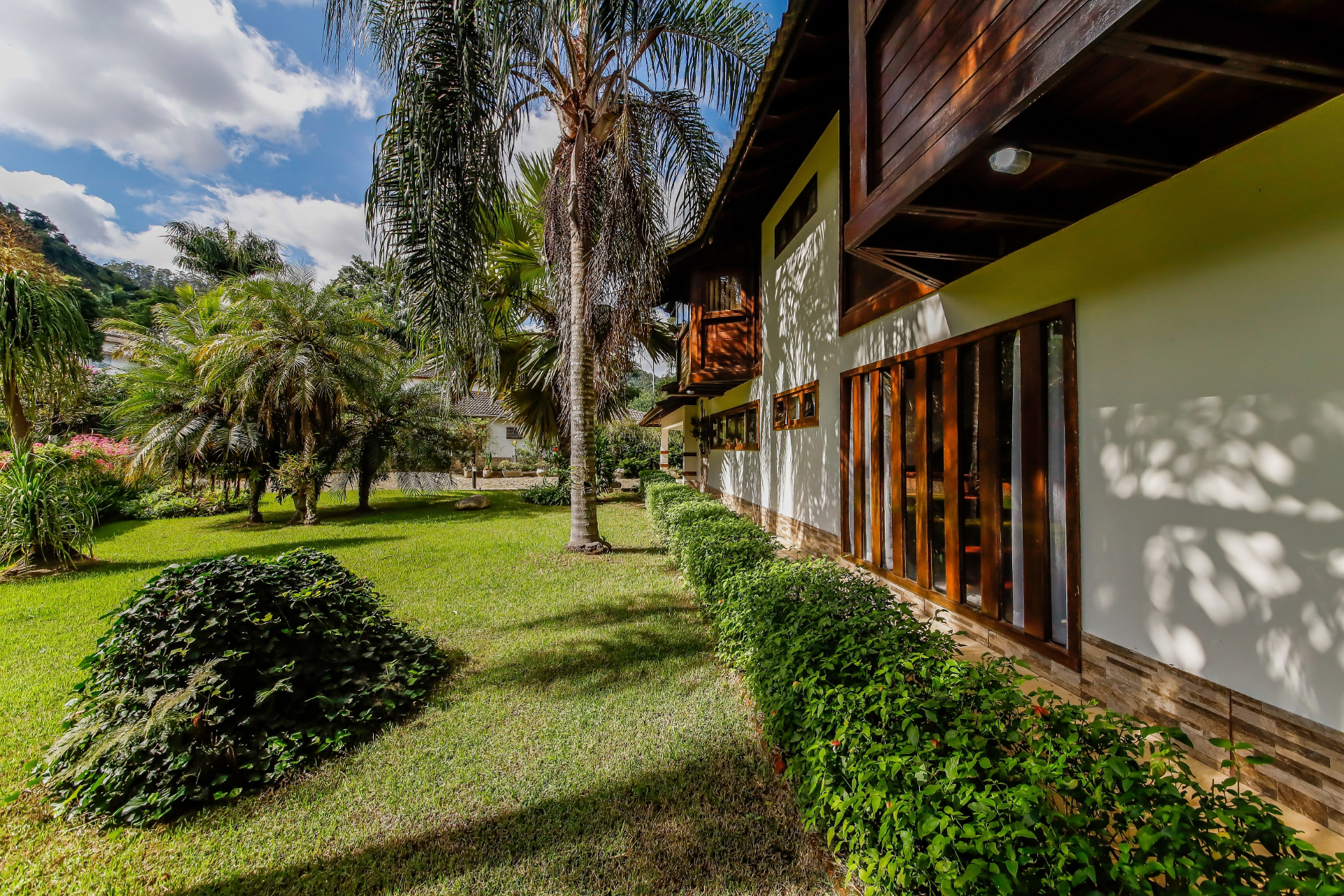 Salvaterra: Terreno de 3 mil m² com casa de 166m² e 2 vagas, foto 1
