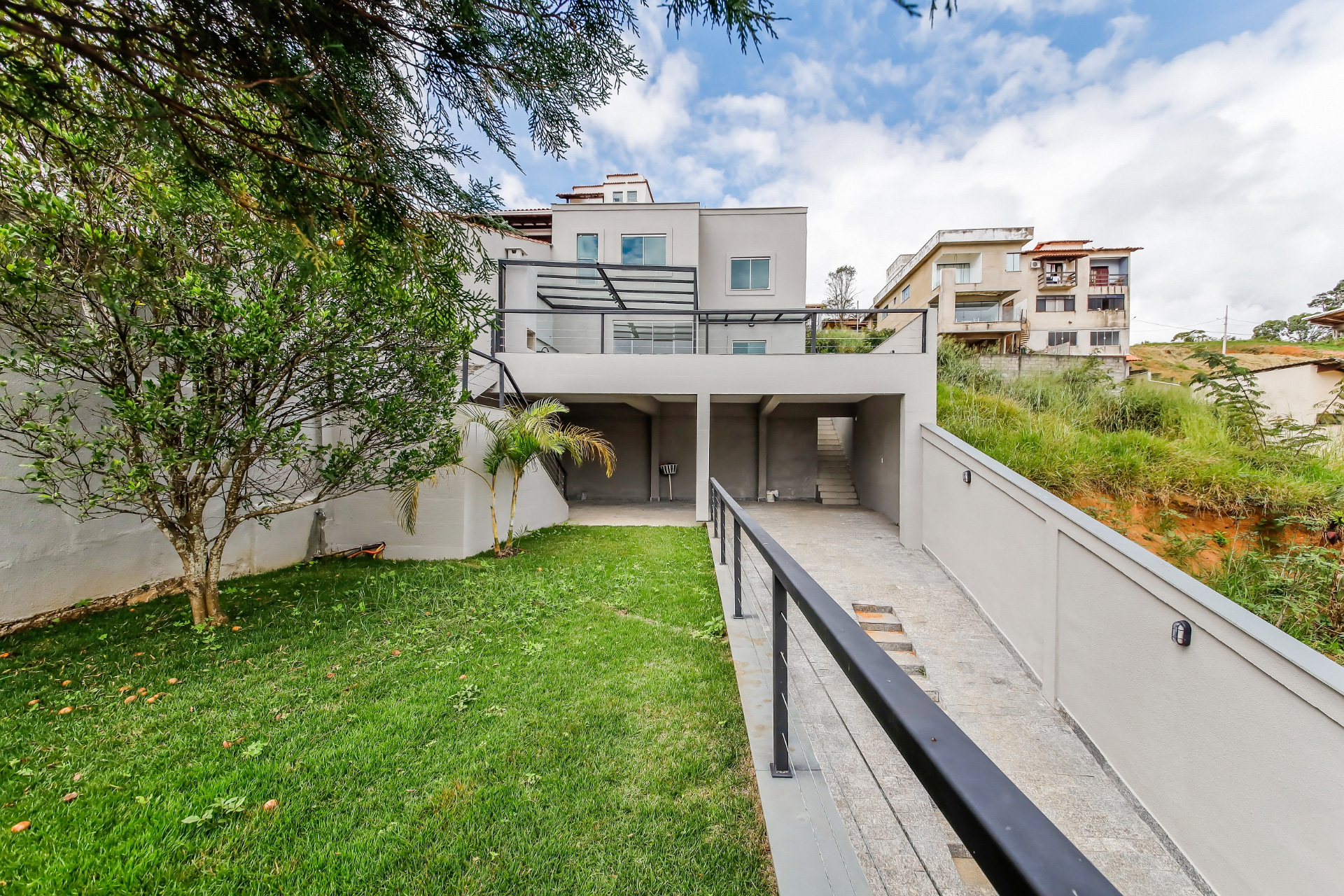 Casa 3 quartos no São Pedro. 2 suítes, 202m² bem usados., foto 1
