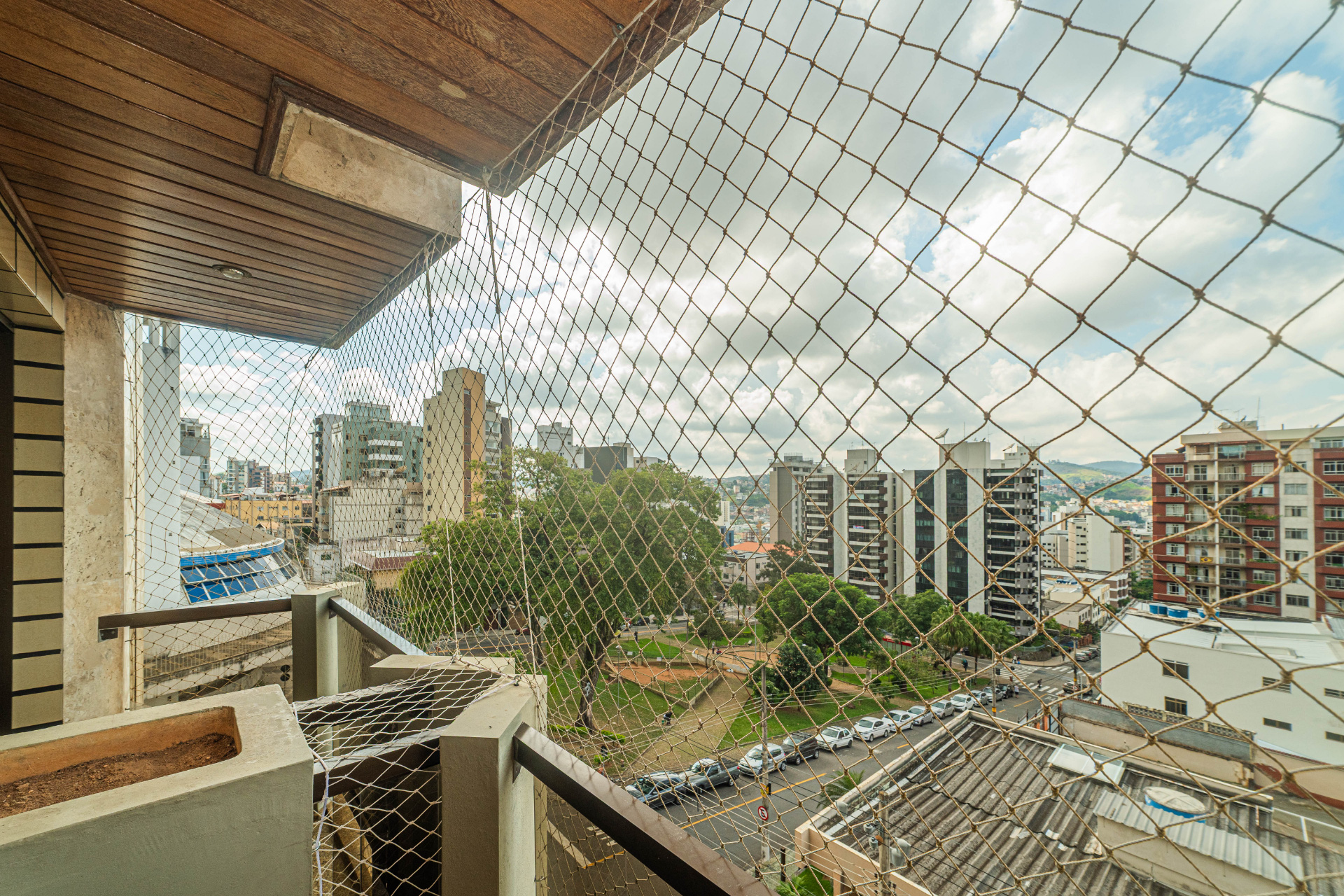Centro: 320m², 4 quartos, 2 vagas. Espaço de sobra., foto 18