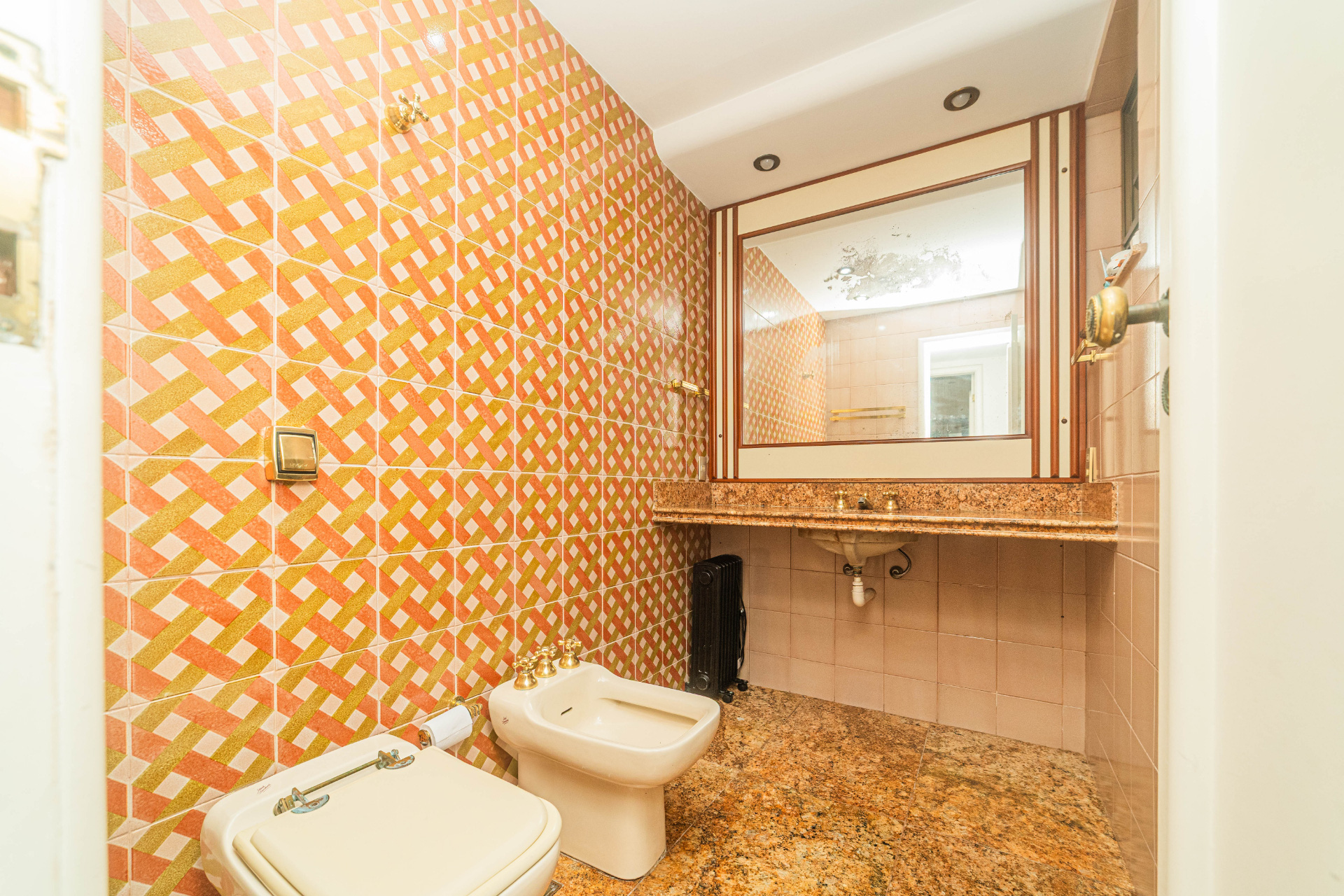 Centro: 320m², 4 quartos, 2 vagas. Espaço de sobra., foto 15