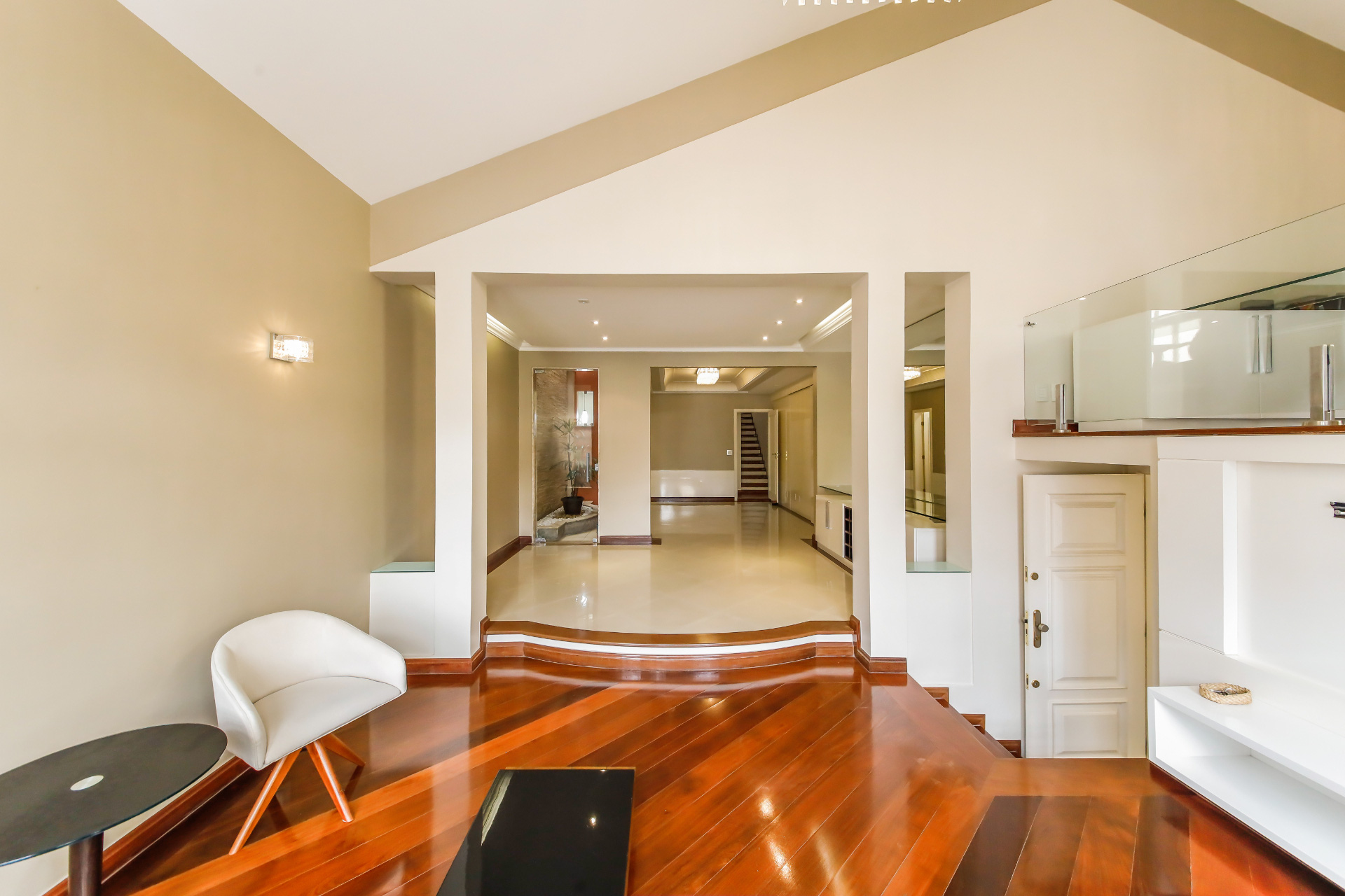 Casa com projeto assinado, 326m². No São Mateus., foto 4