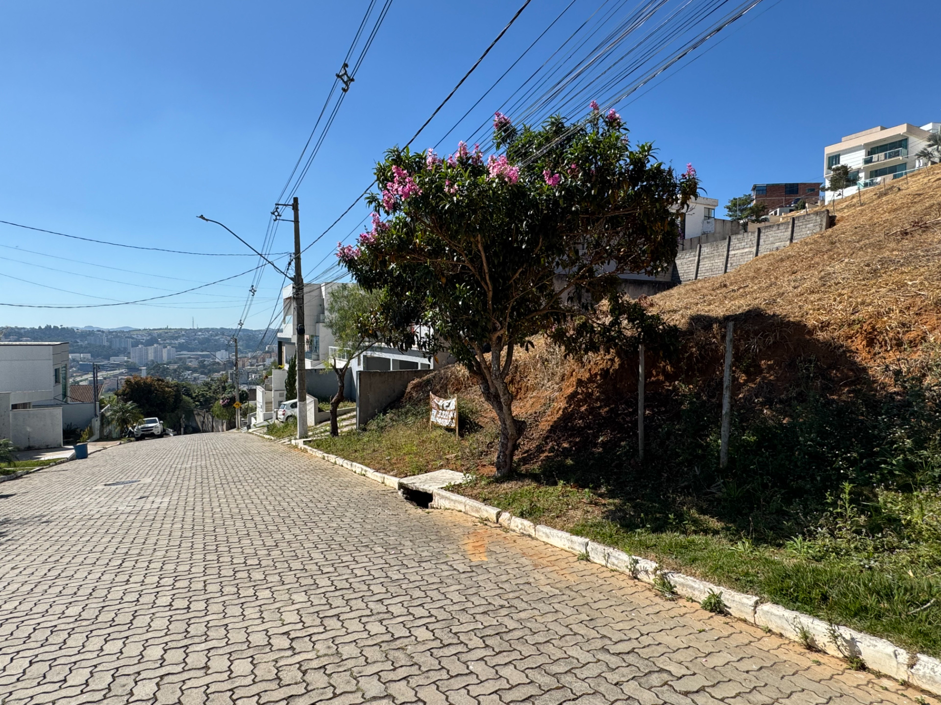 São Pedro: lote em aclive, projeto aprovado, foto 2