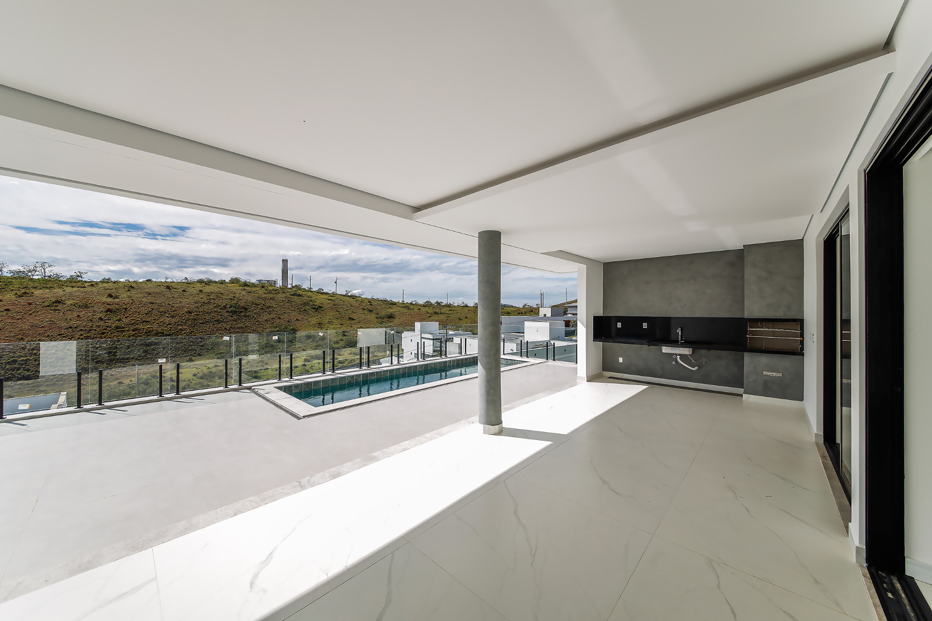 Casa no Alphaville. São Pedro. 4 suítes e 3 vagas., foto 10