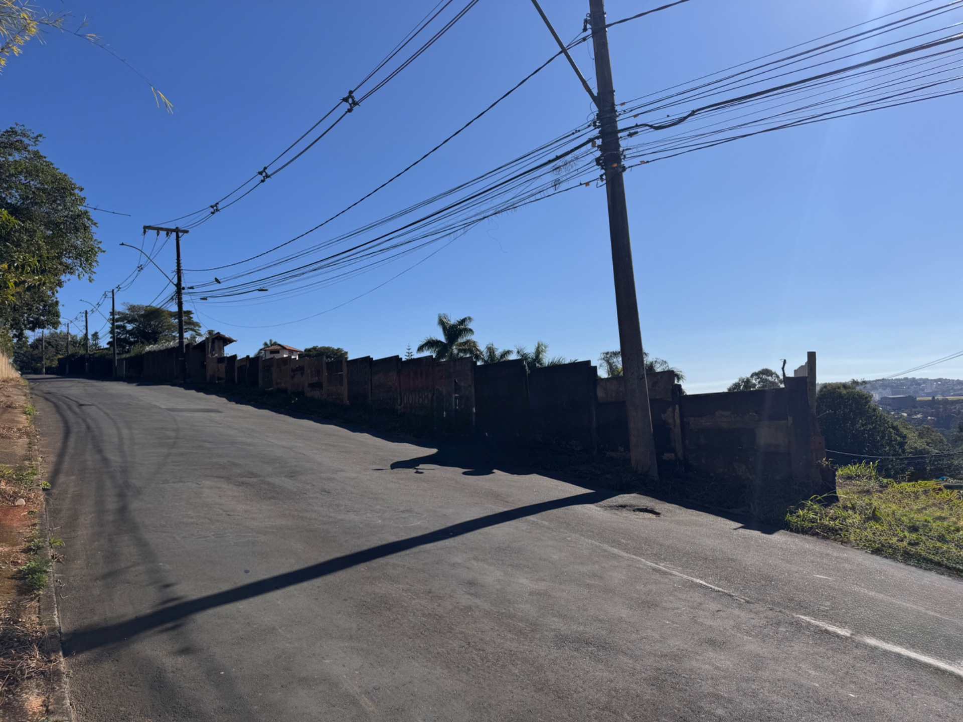 Vista livre. Terreno em Parque Jardim da Serra., foto 9