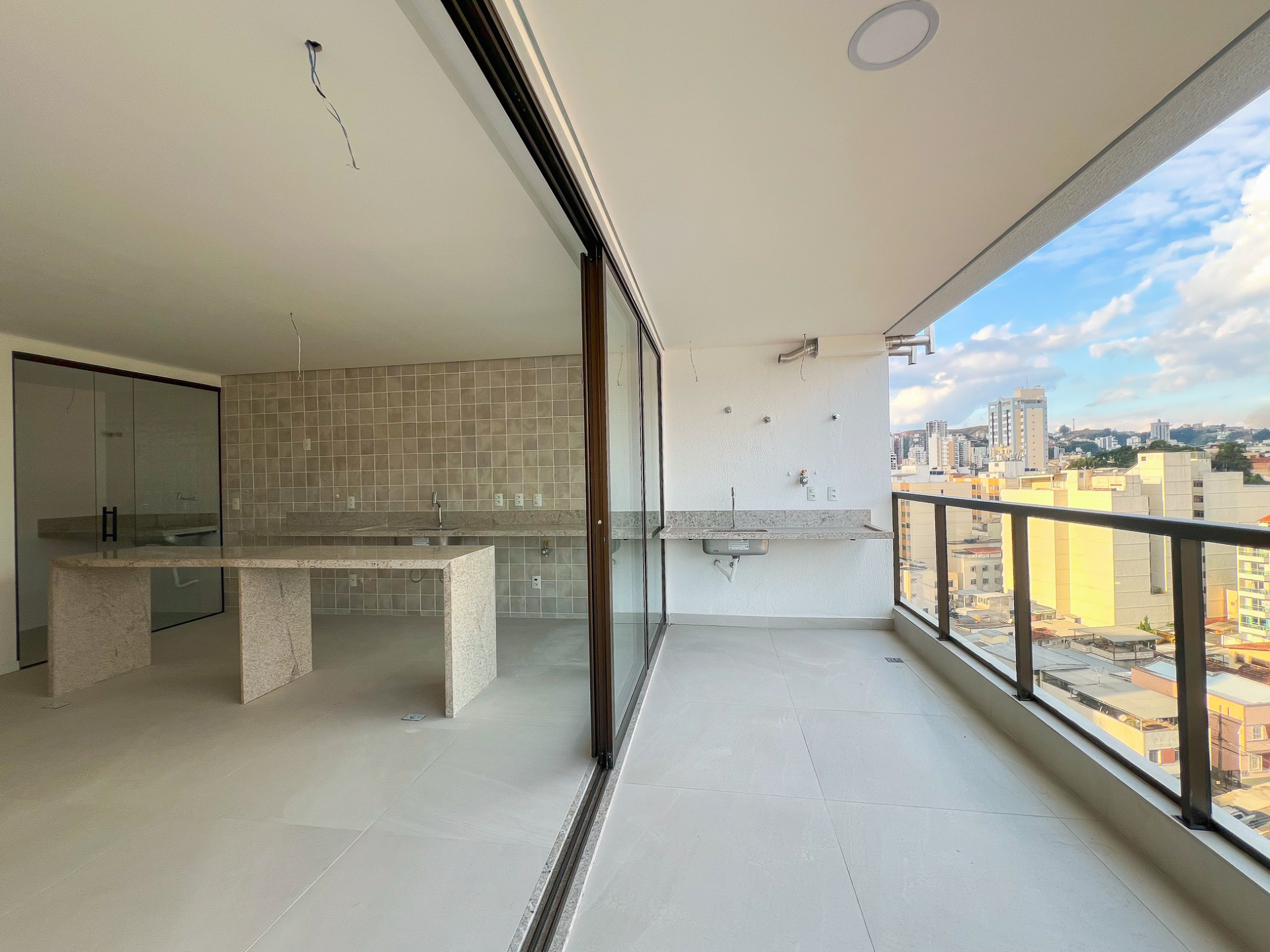 Vista livre no São Mateus. 3 quartos com lazer., foto 4