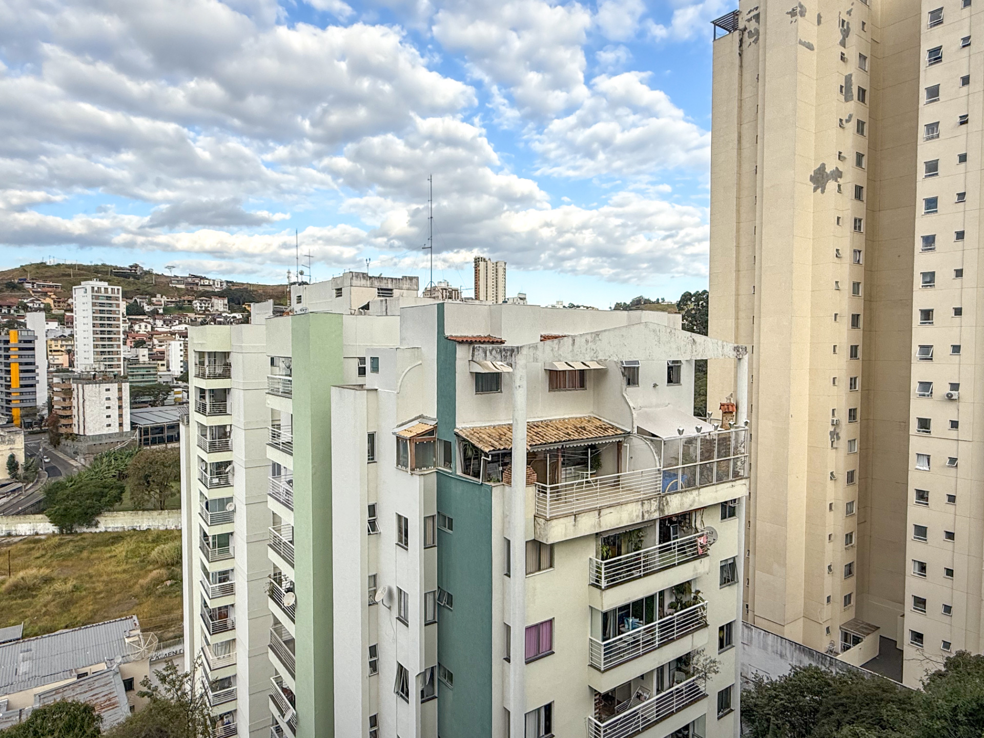 Alto dos Passos: 2 quartos com vista livre e praticidade, foto 8