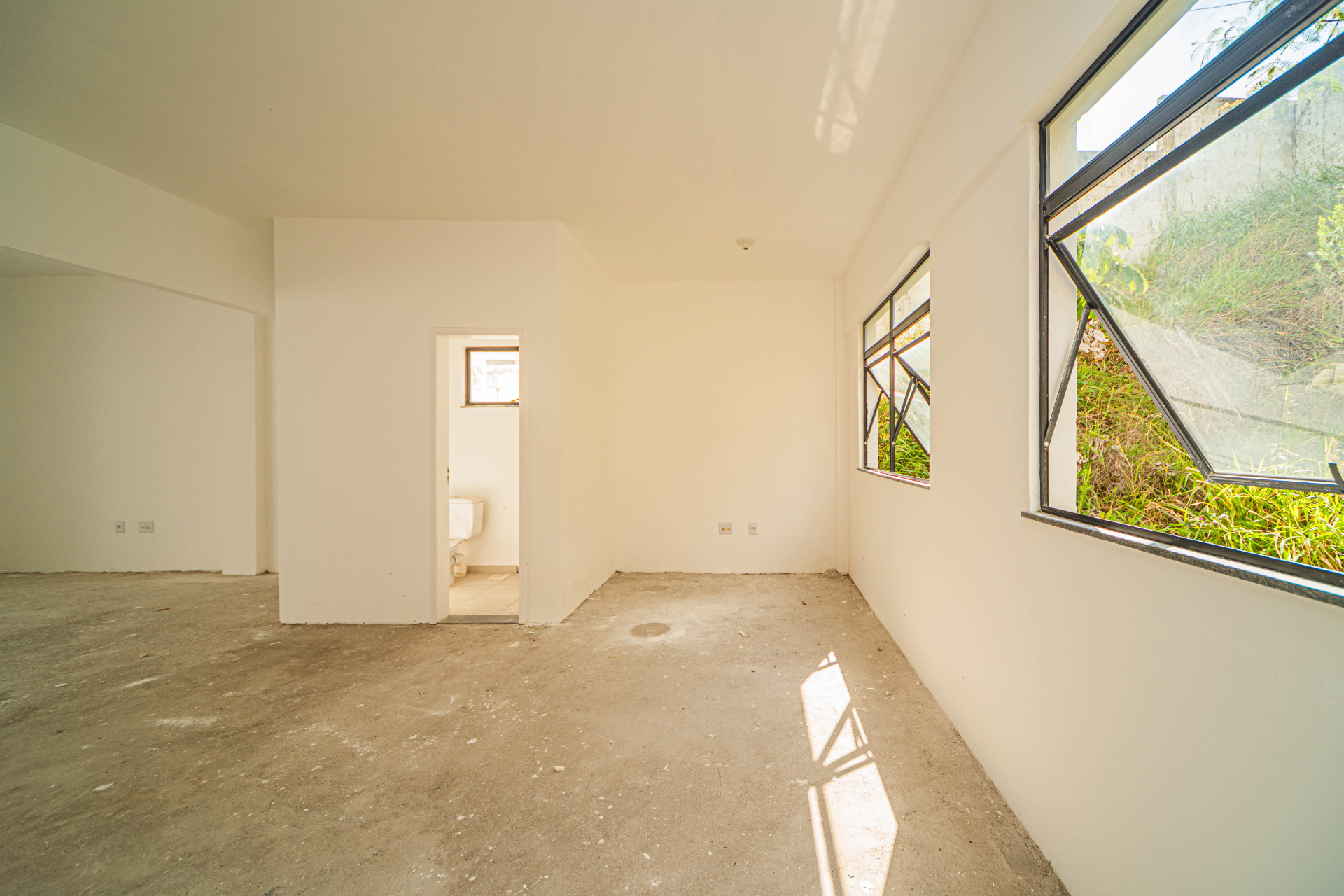 Sala 66m² com vaga, Estrela Sul. Negócio no bairro., foto 3