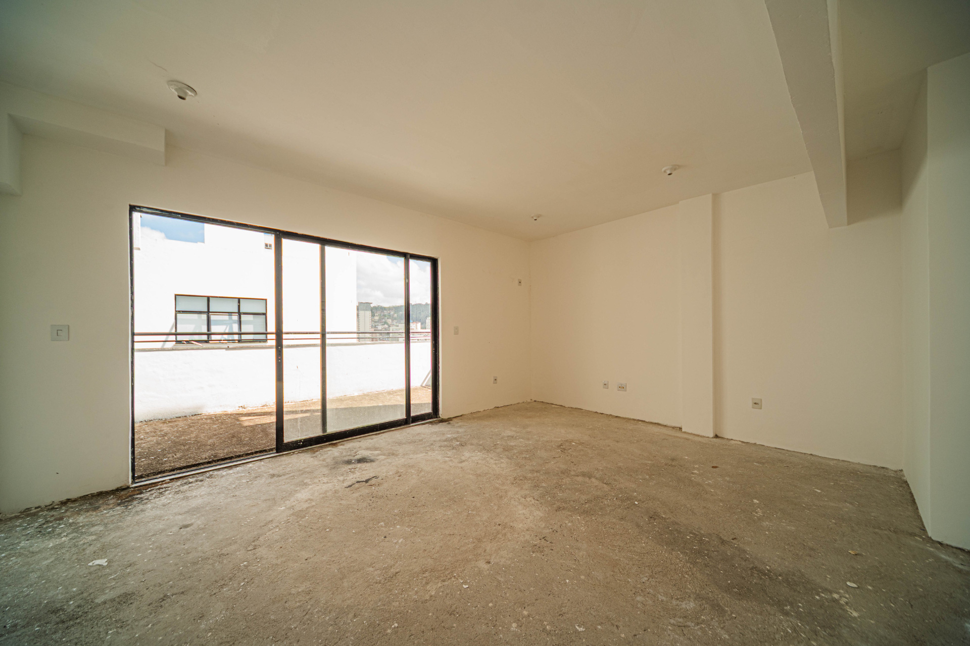 Sala 66m² com vaga, Estrela Sul. Negócio no bairro., foto 5
