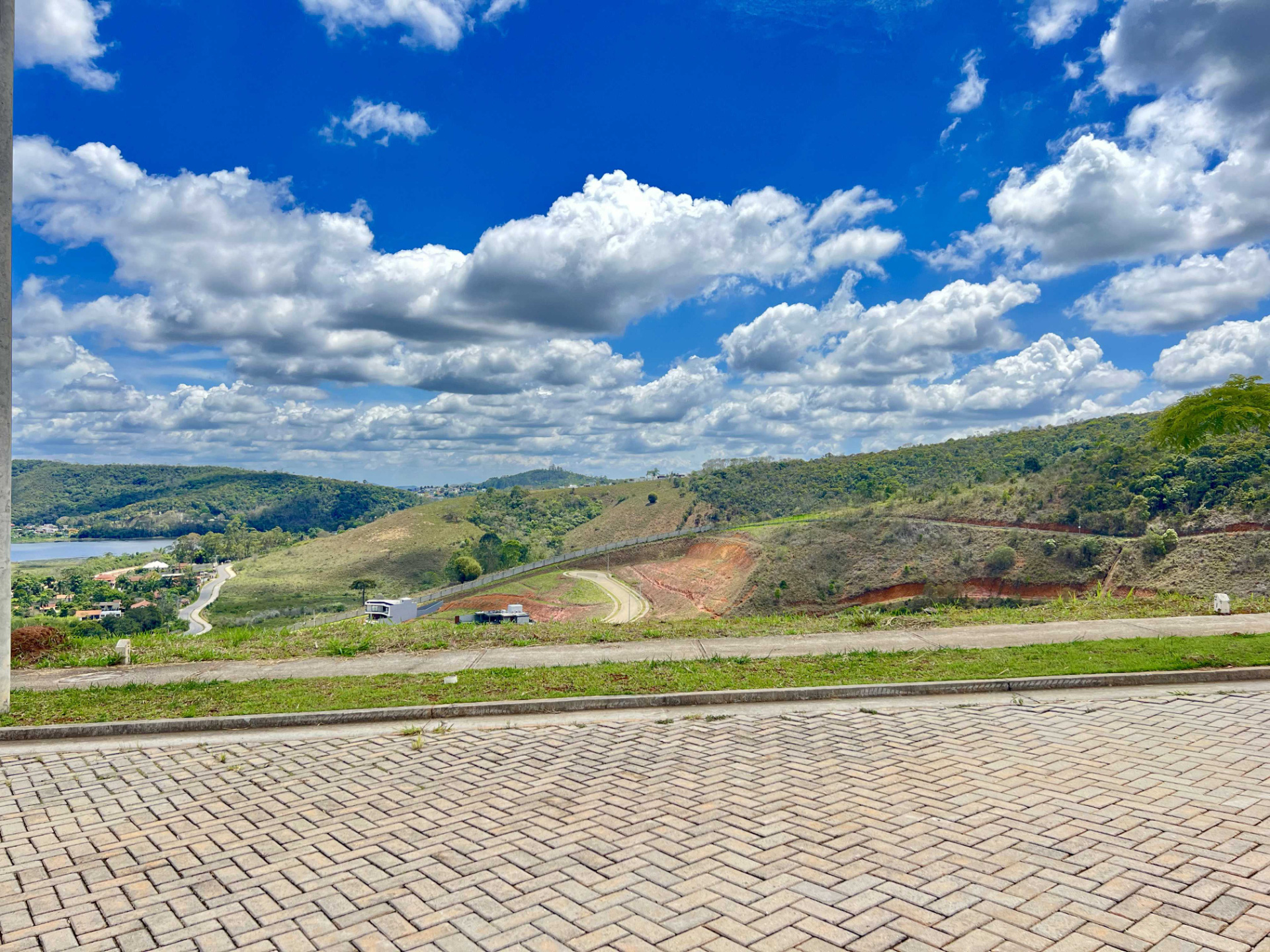Terreno no Estrela do Lago com vista para a represa, foto 1