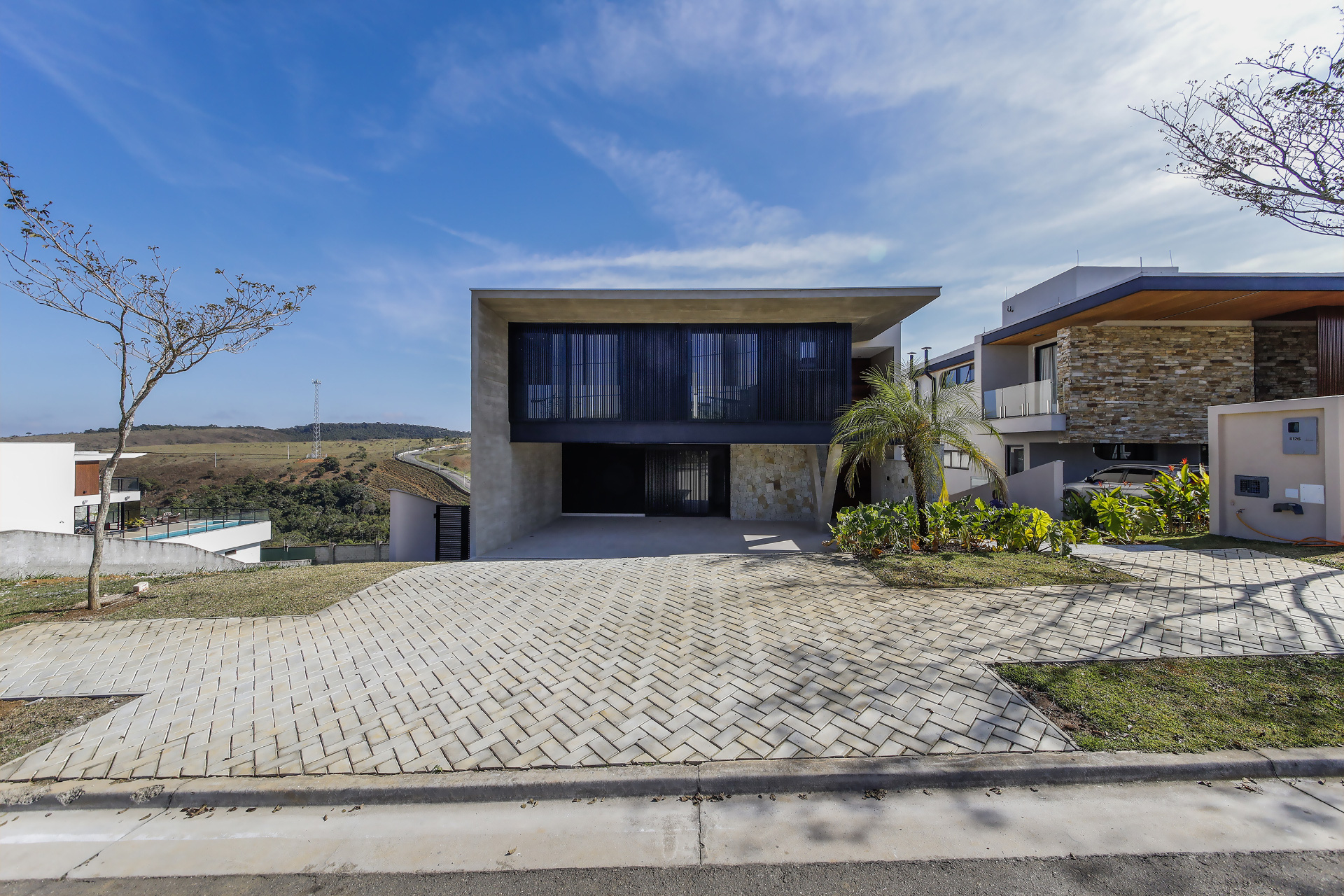 Casa no São Pedro. Muito lazer, 4 suítes, 650m² bem vividos., foto 2