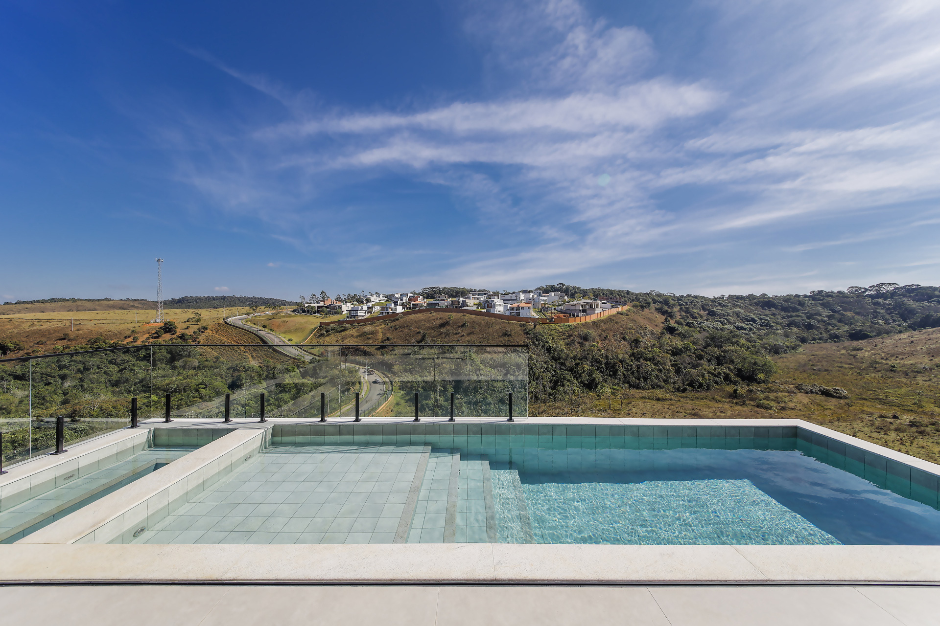 Casa no São Pedro. Muito lazer, 4 suítes, 650m² bem vividos., foto 10