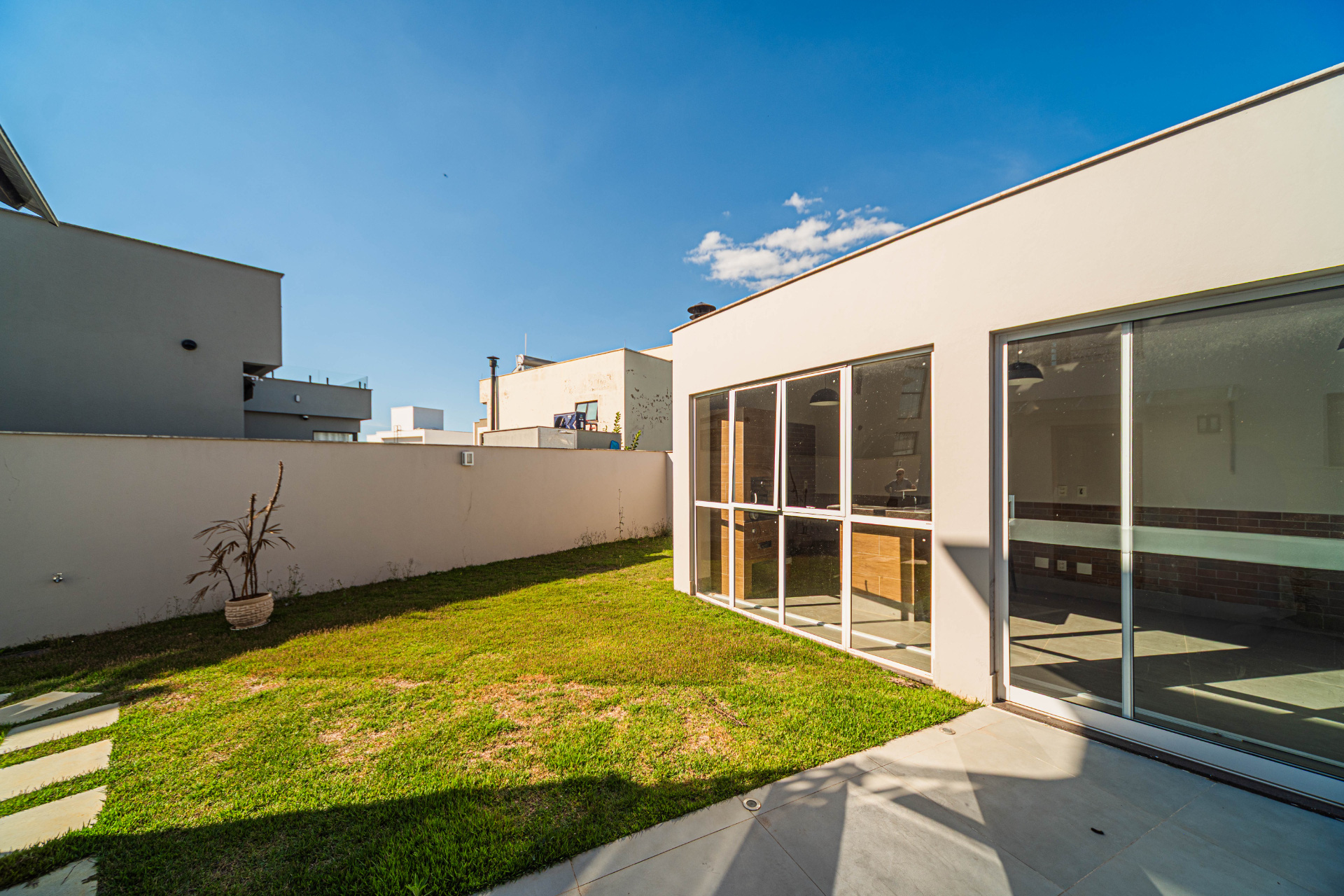 Alphaville: Conforto moderno e luz natural em 300m²., foto 26