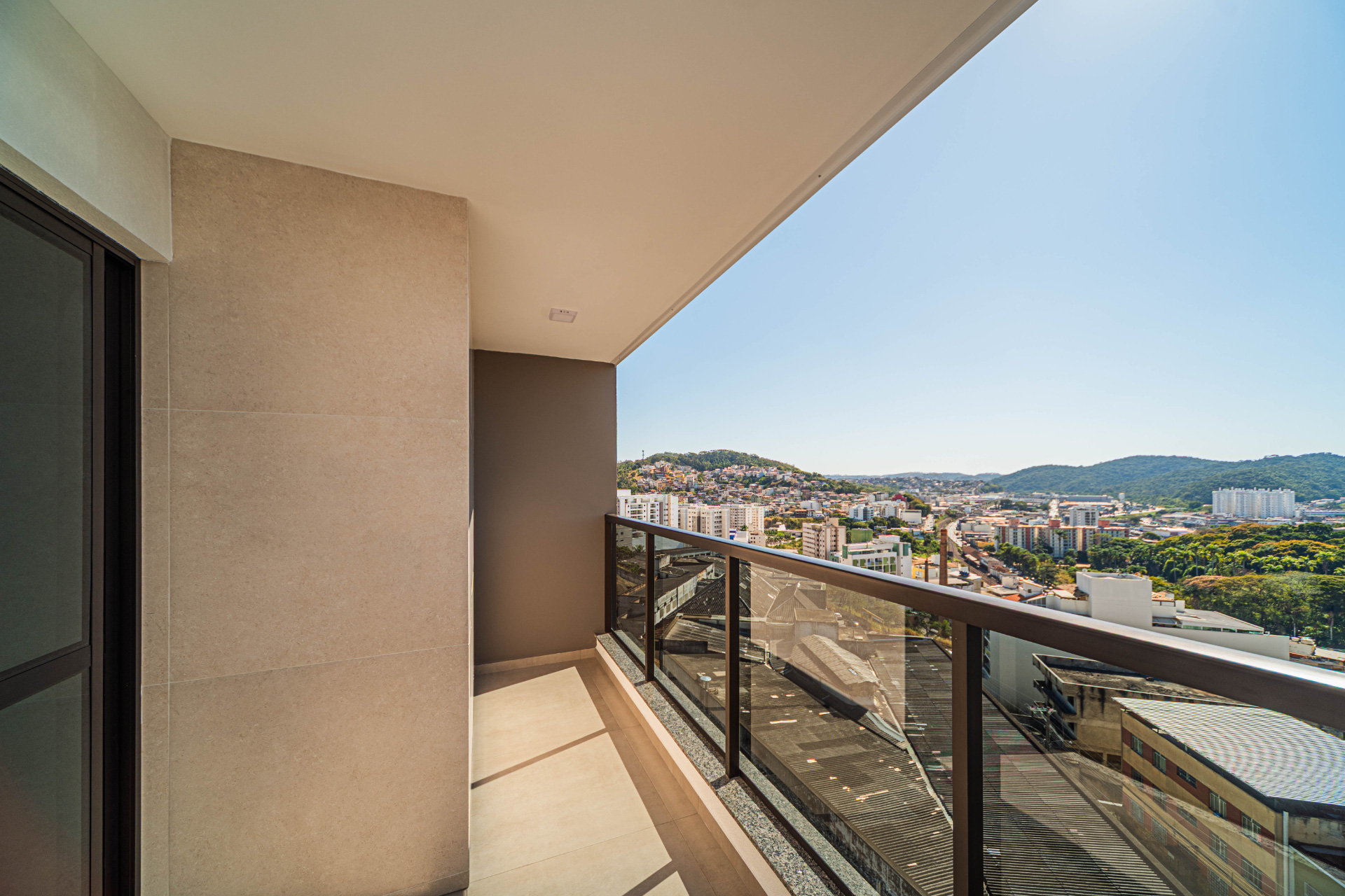 Cobertura duplex no Santa Catarina com 164m²., foto 5