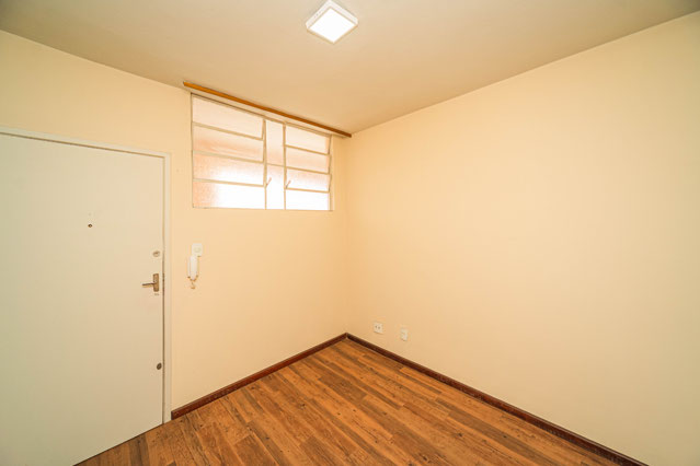 1 quarto no Centro. 40m². Venda