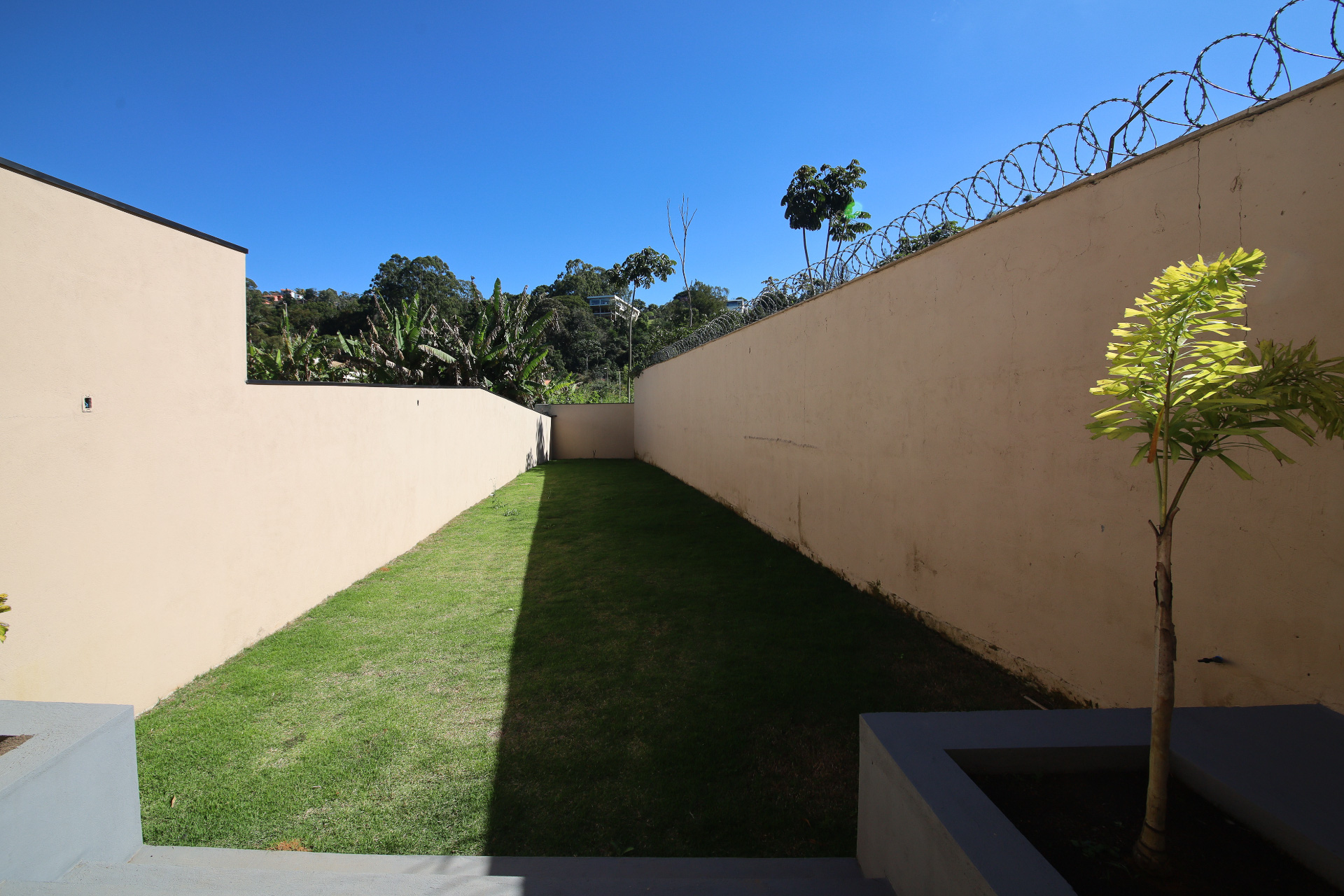 Quintal amplo e suíte com closet. Novo Horizonte., foto 40