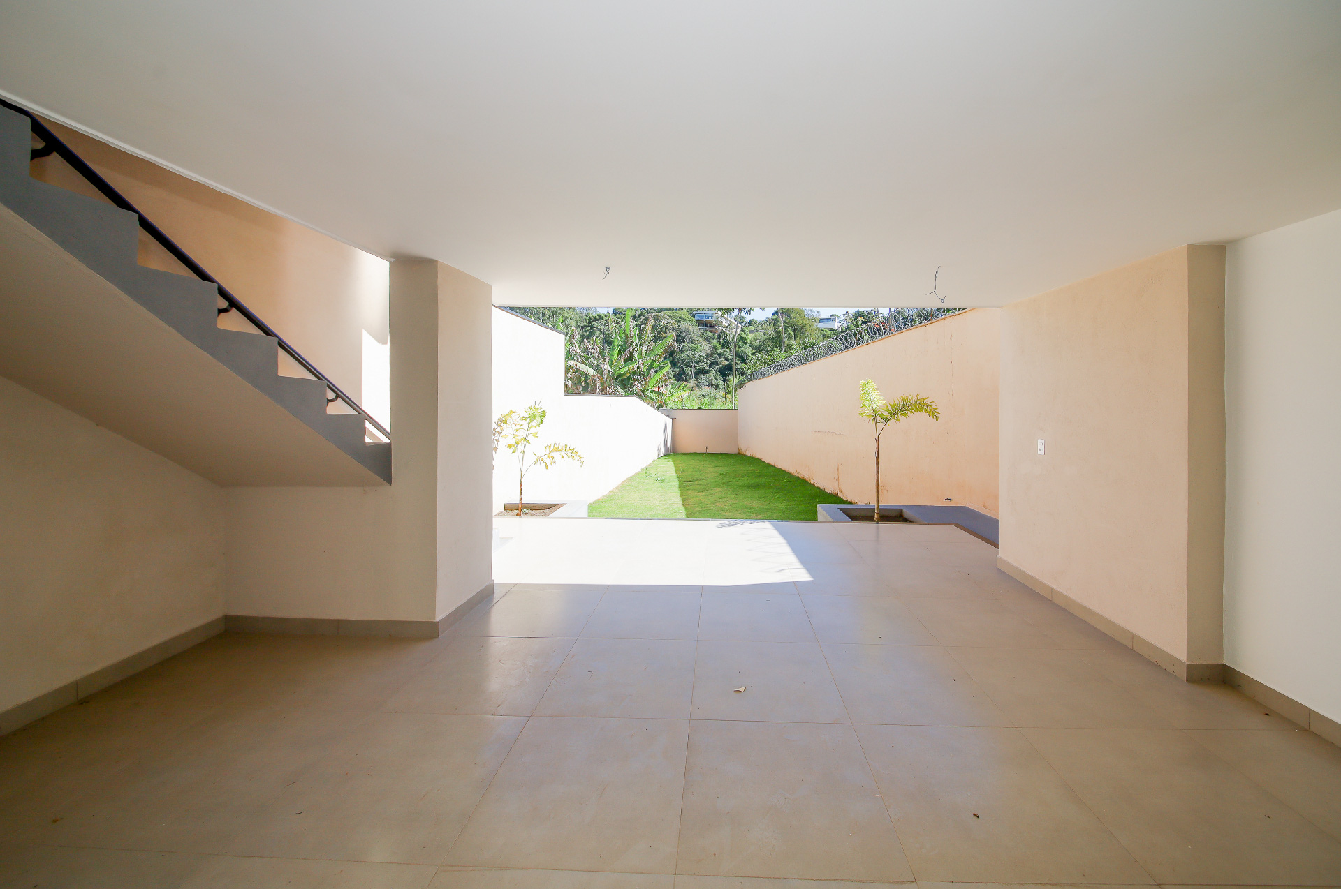 Quintal amplo e suíte com closet. Novo Horizonte., foto 38