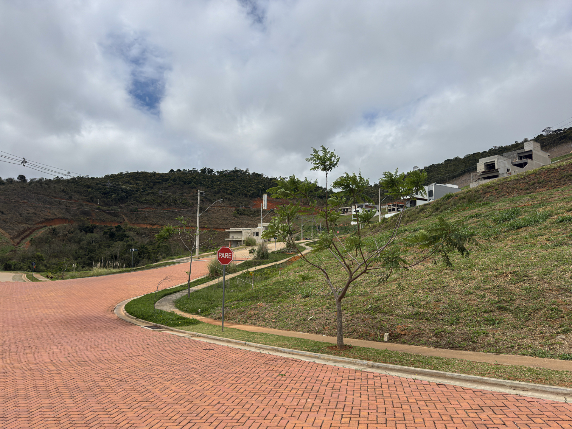 Terreno de esquina, 532m². Estrela do Lago., foto 2