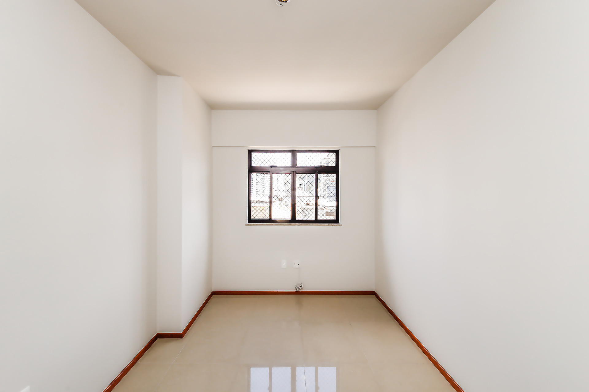 No Centro, 3 quartos, 2 vagas. Ambientes claros., foto 10