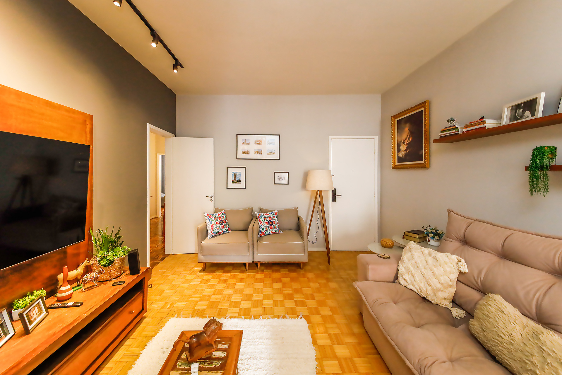 Centro: 155m², reformado e mobiliado., foto 3