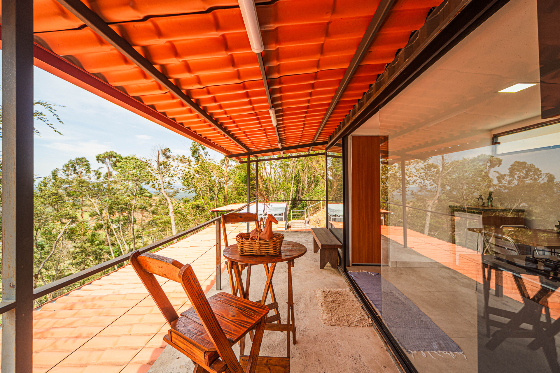 Casa em containers: dois quartos, jardim privativo, foto 5