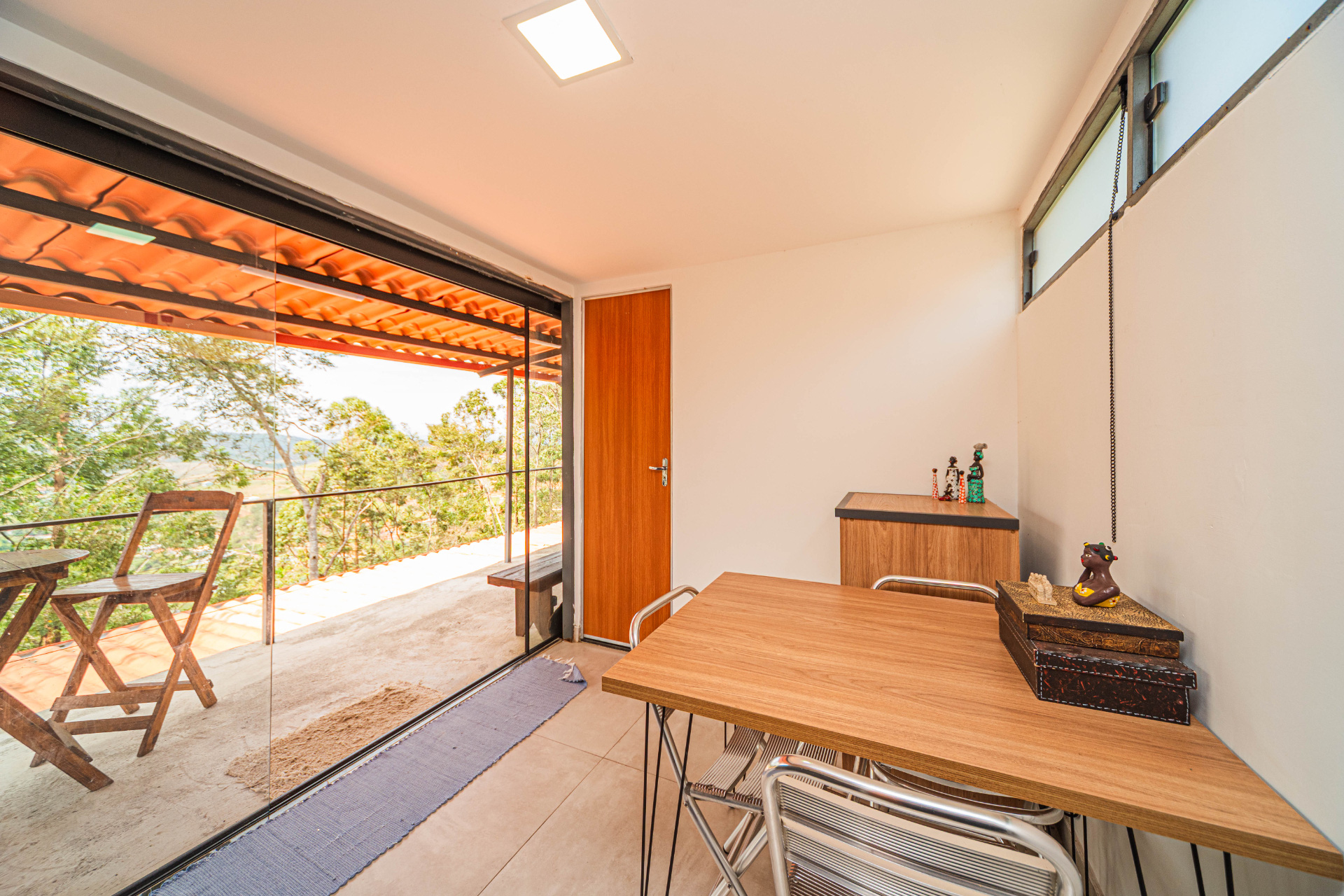 Casa em containers: dois quartos, jardim privativo, foto 2