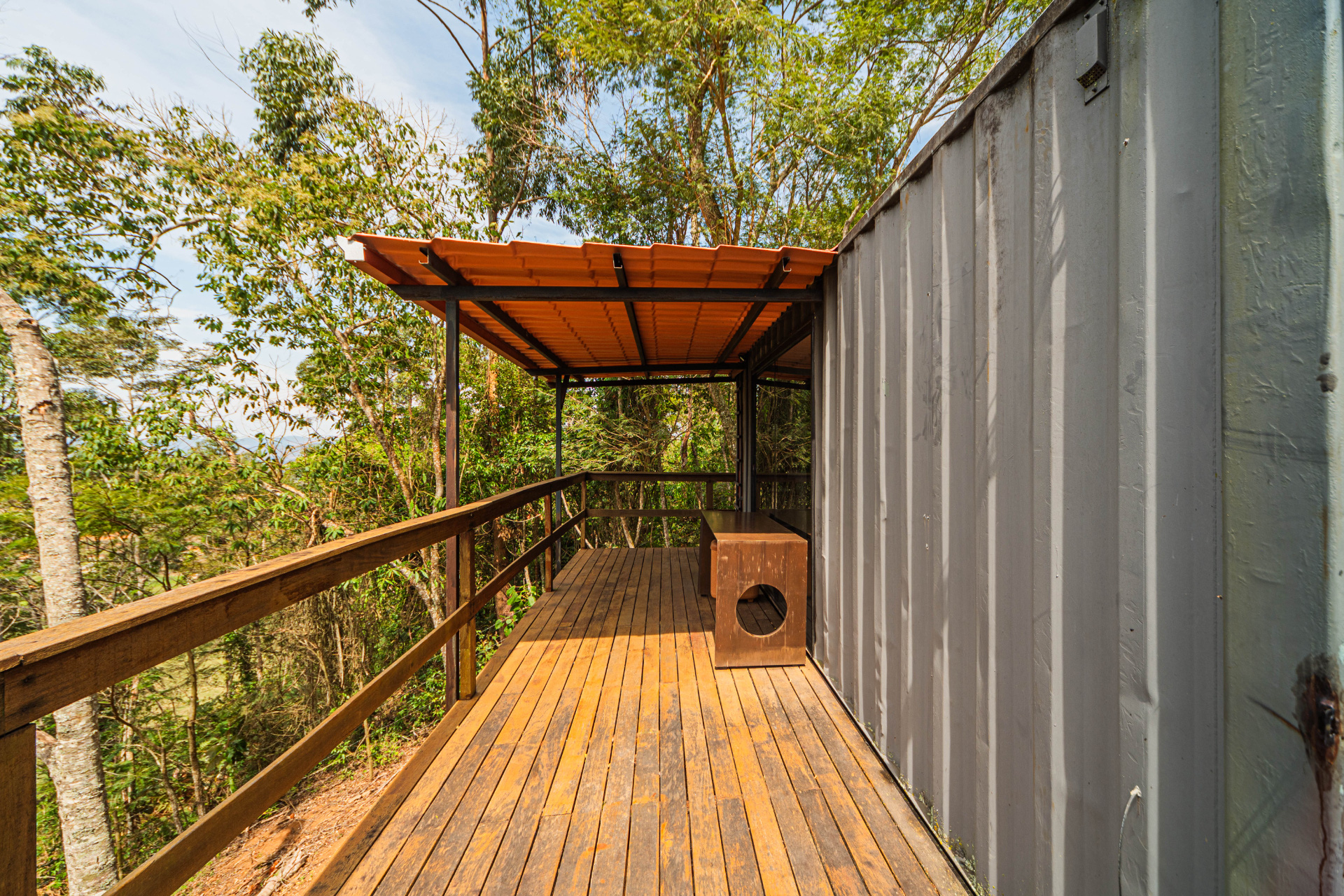 Casa em containers: dois quartos, jardim privativo, foto 22
