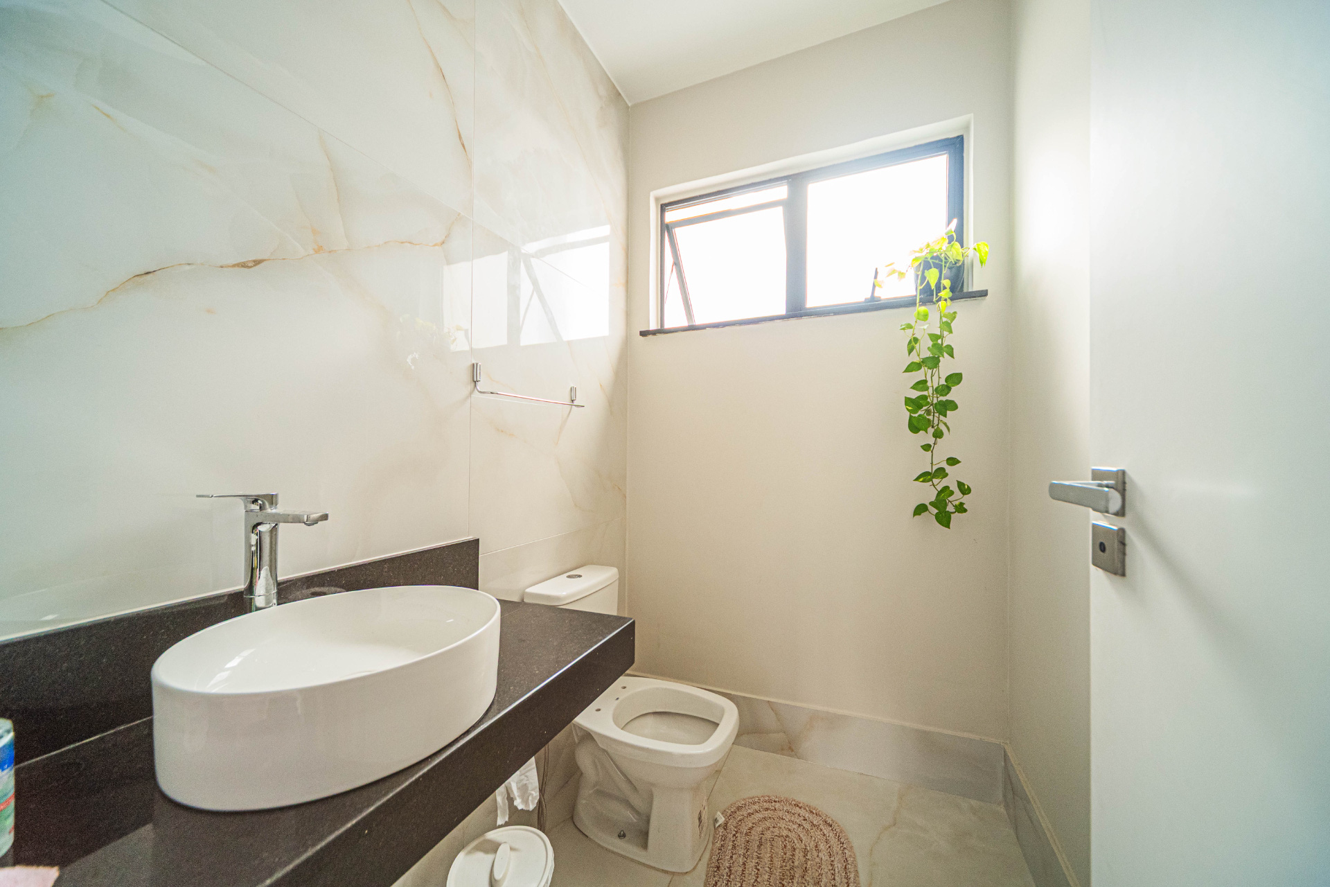 Casa linear, 3 suítes, vista livre para a serra., foto 12
