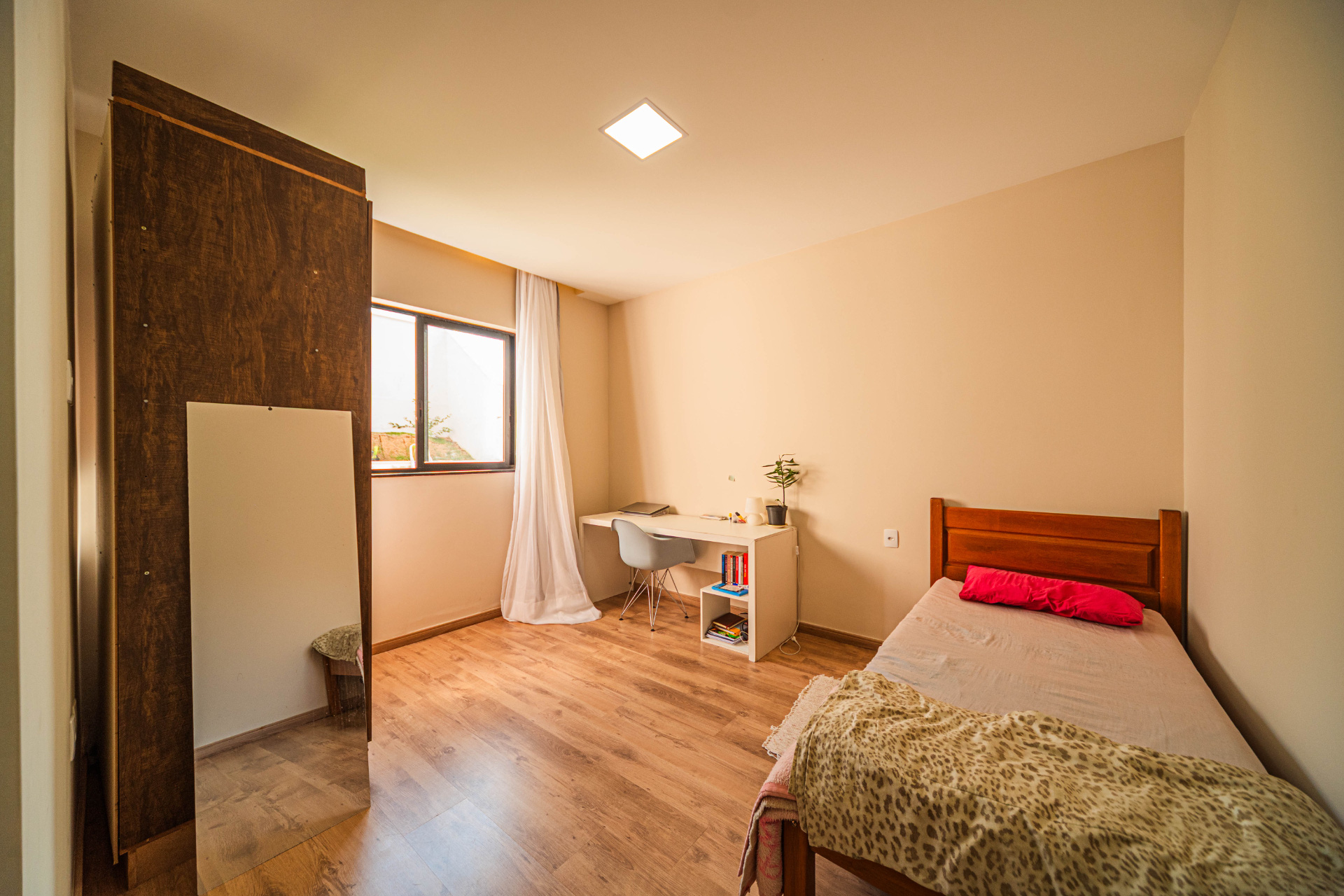 Casa linear, 3 suítes, vista livre para a serra., foto 15