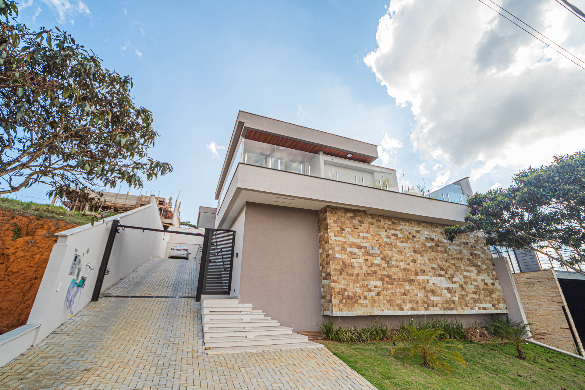 Casa linear, 3 suítes, vista livre para a serra., foto 2