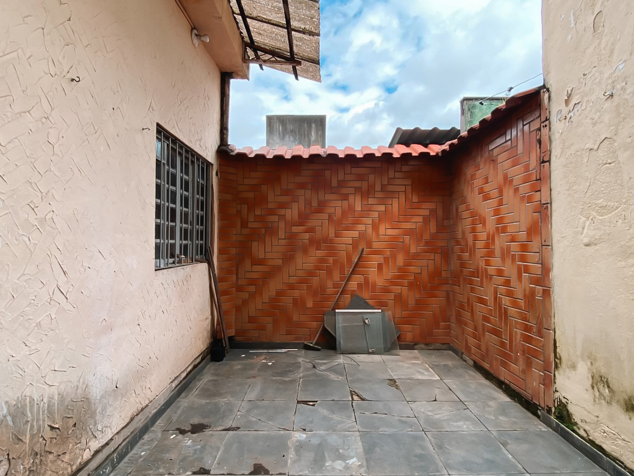 Casa no Cascatinha. Salão com lareira. 3 pavimentos., foto 9