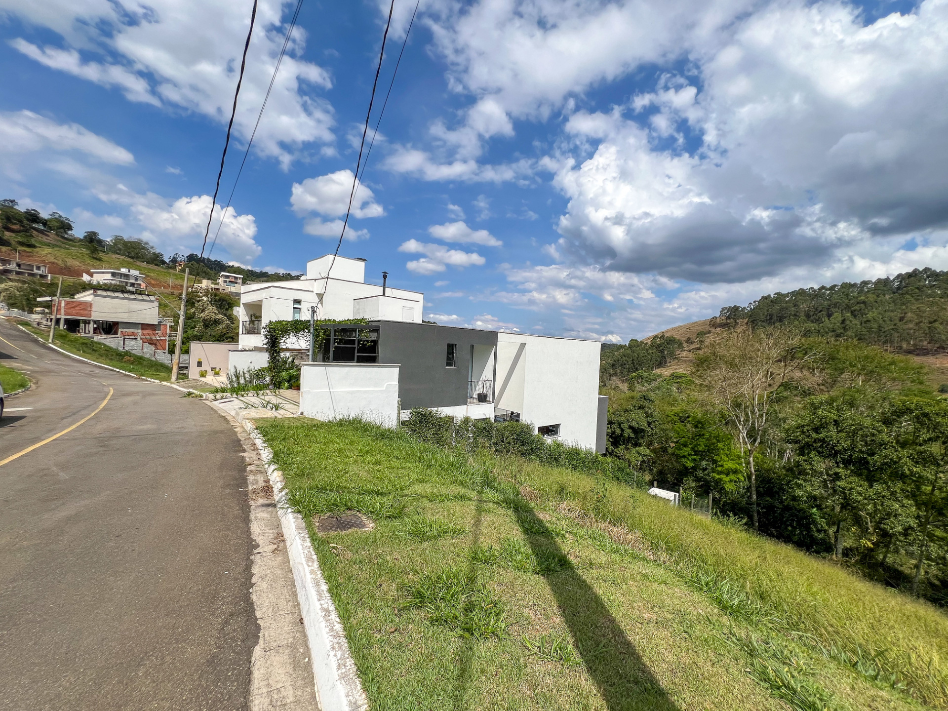 Aeroporto: terreno integrado à natureza, perto da cidade., foto 2