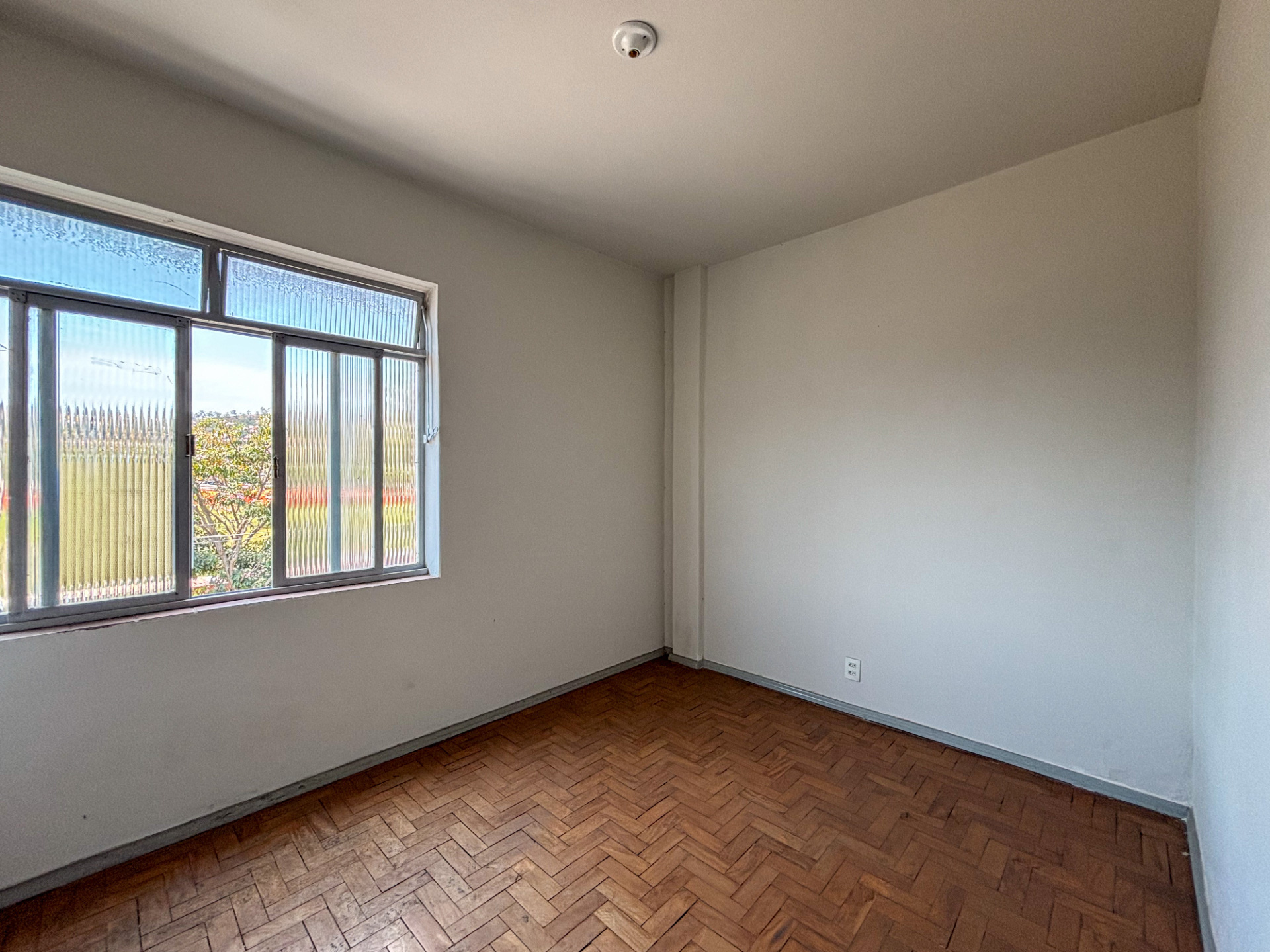 Centro: apartamento amplo em rua plana., foto 4