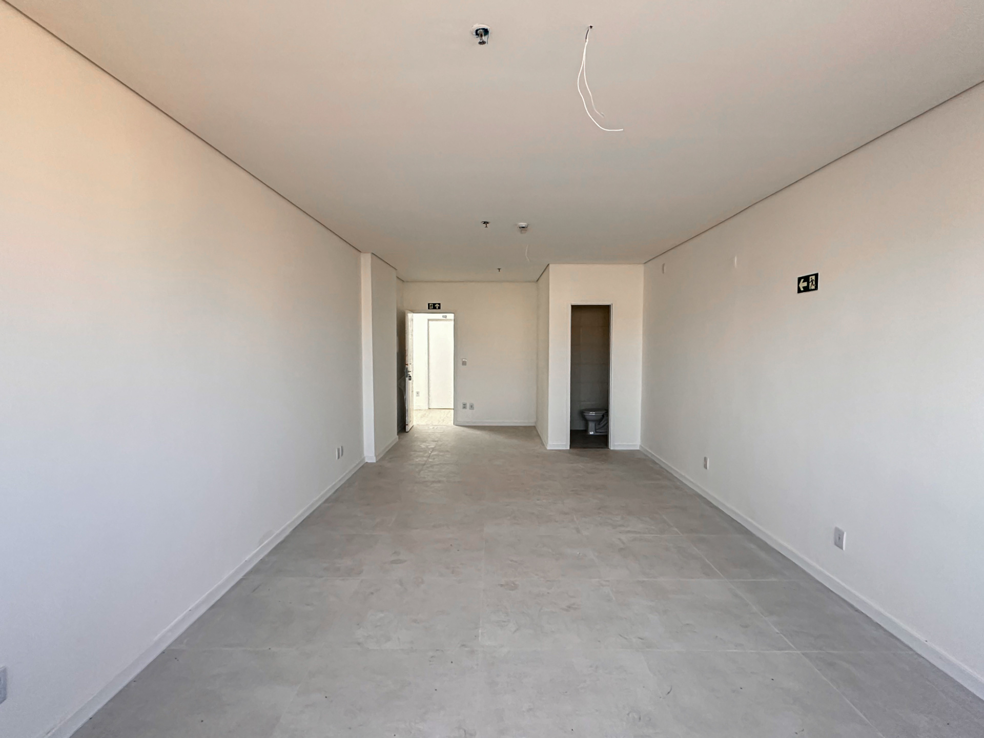 Centro: Sala 83m², vista livre, vaga. Venda., foto 5